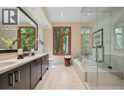 9269 Jorgensen Drive, Halfmoon Bay, BC V7Z1B4 Photo 20
