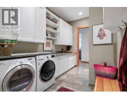 9269 Jorgensen Drive, Halfmoon Bay, BC V7Z1B4 Photo 33