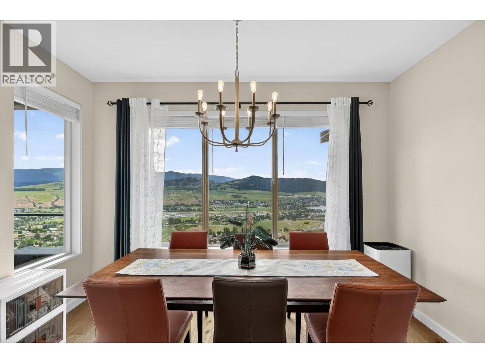 #1 595 Vineyard Way N - 15