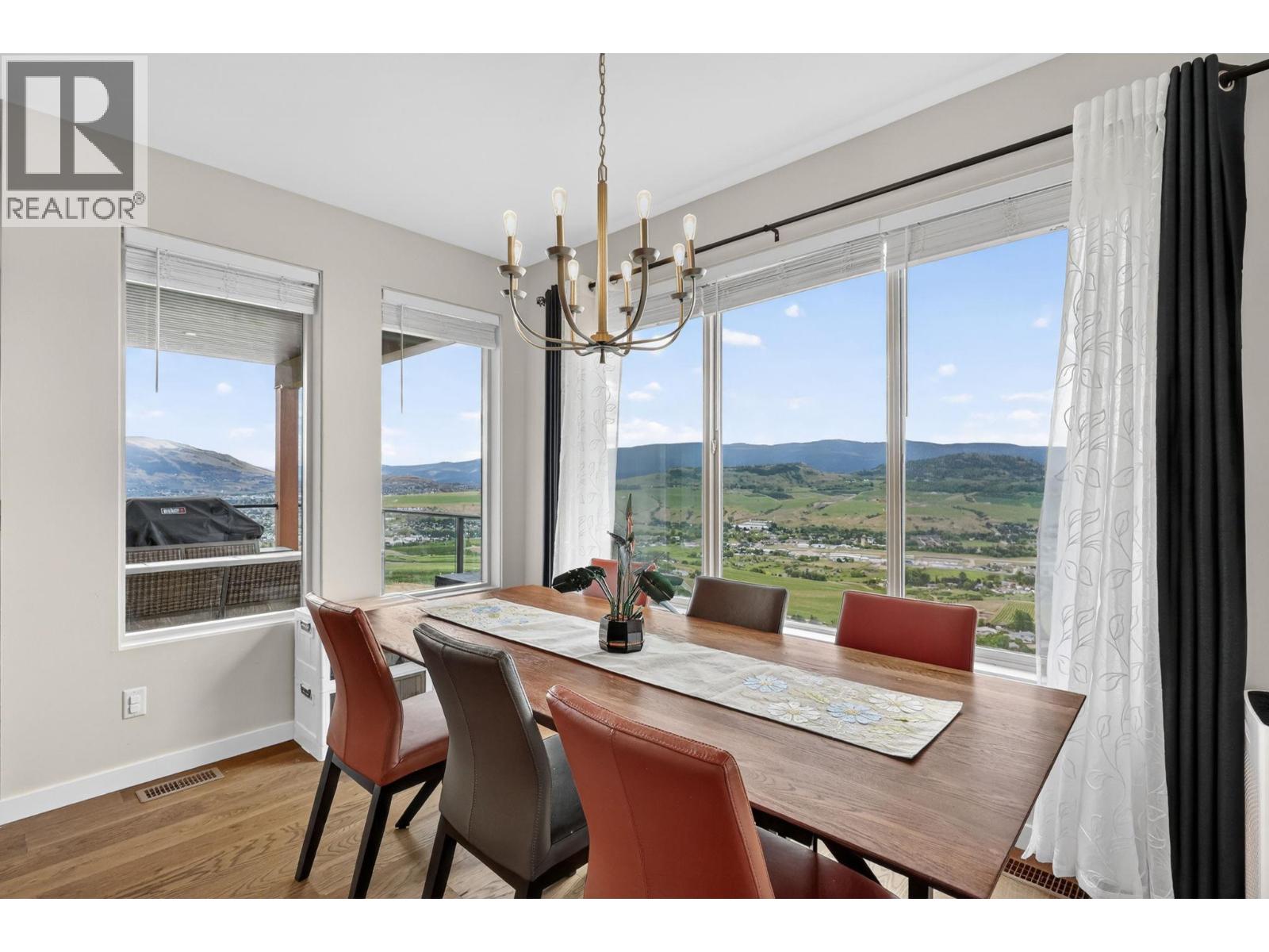 #1 595 Vineyard Way N - 14