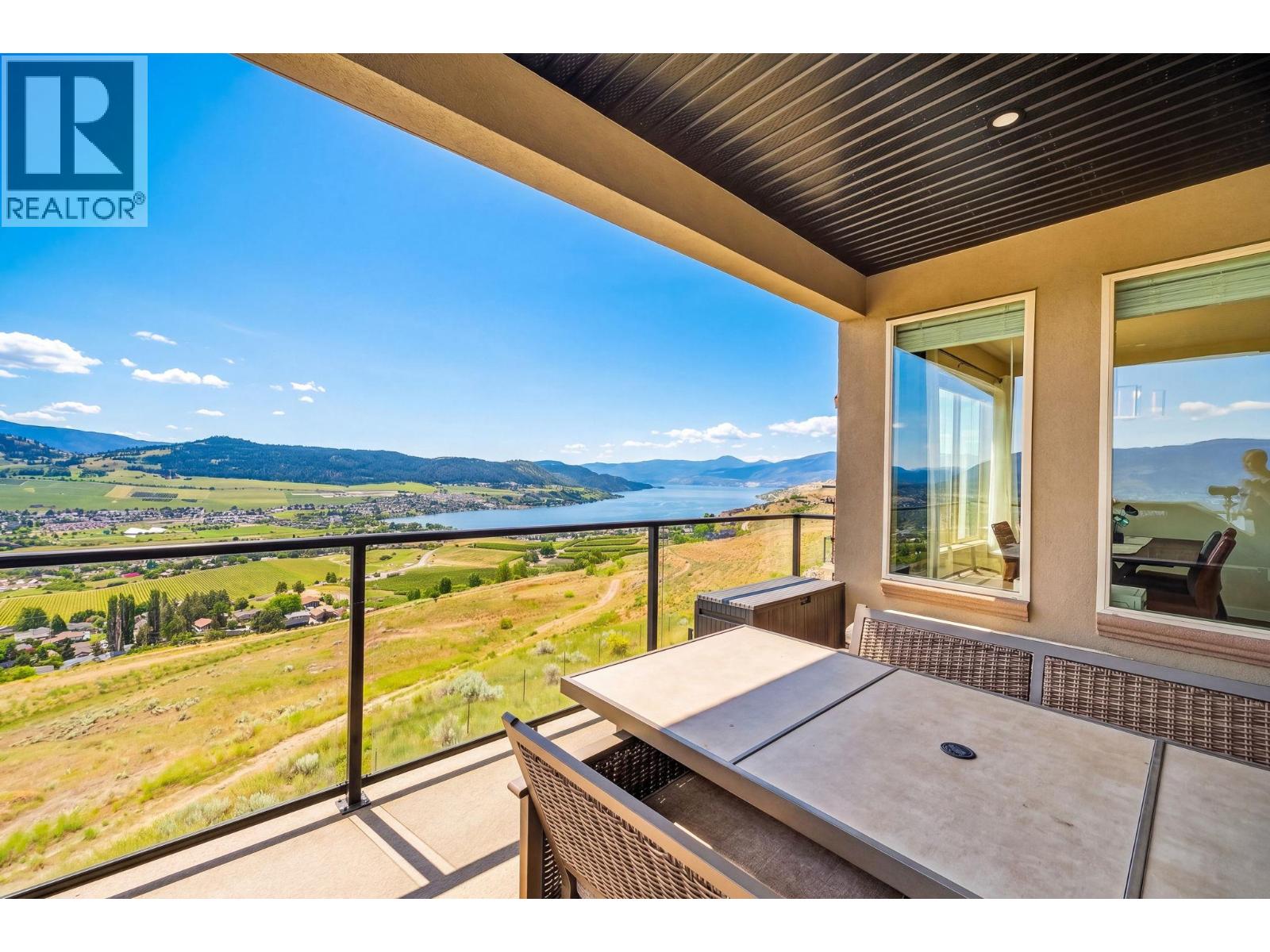 #1 595 Vineyard Way N - 19