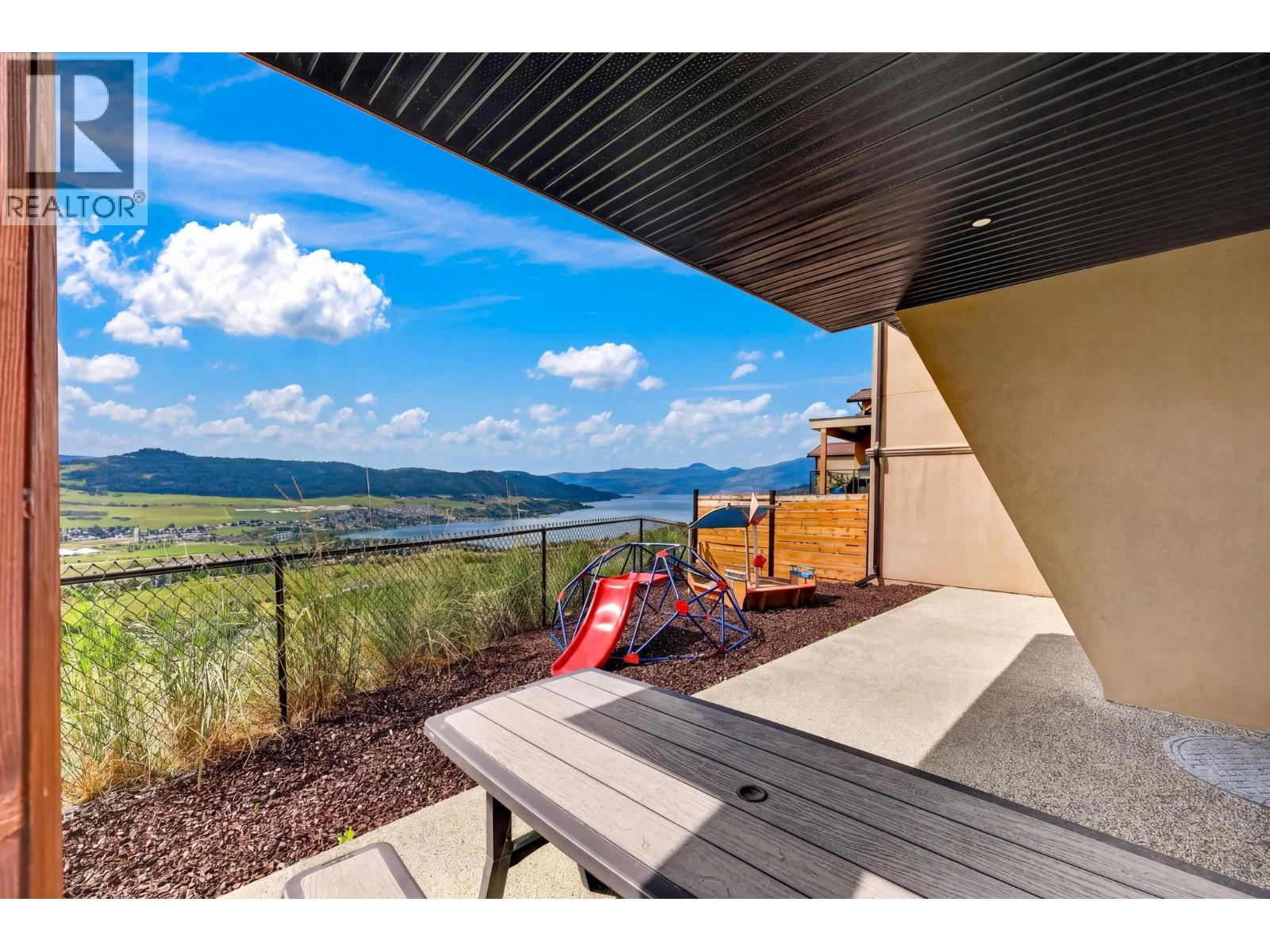 #1 595 Vineyard Way N - 52
