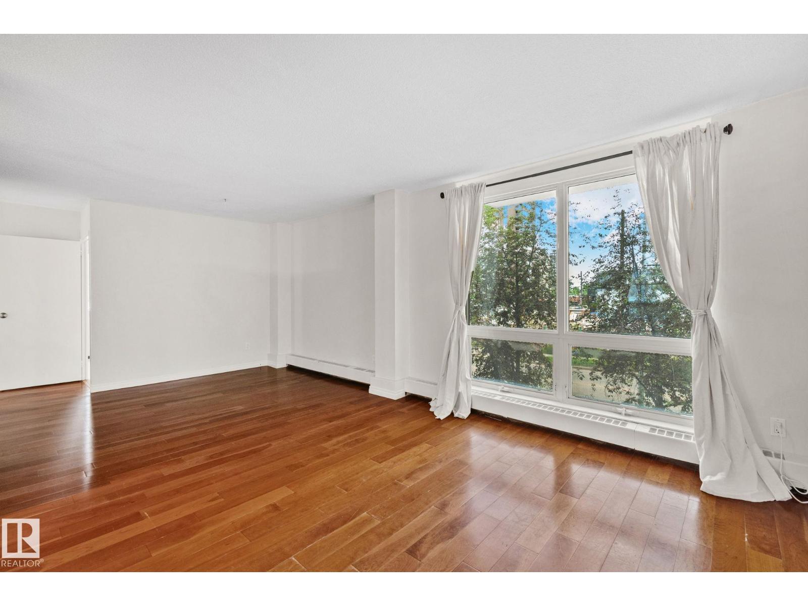 #205 9940 112 ST NW — photo 9