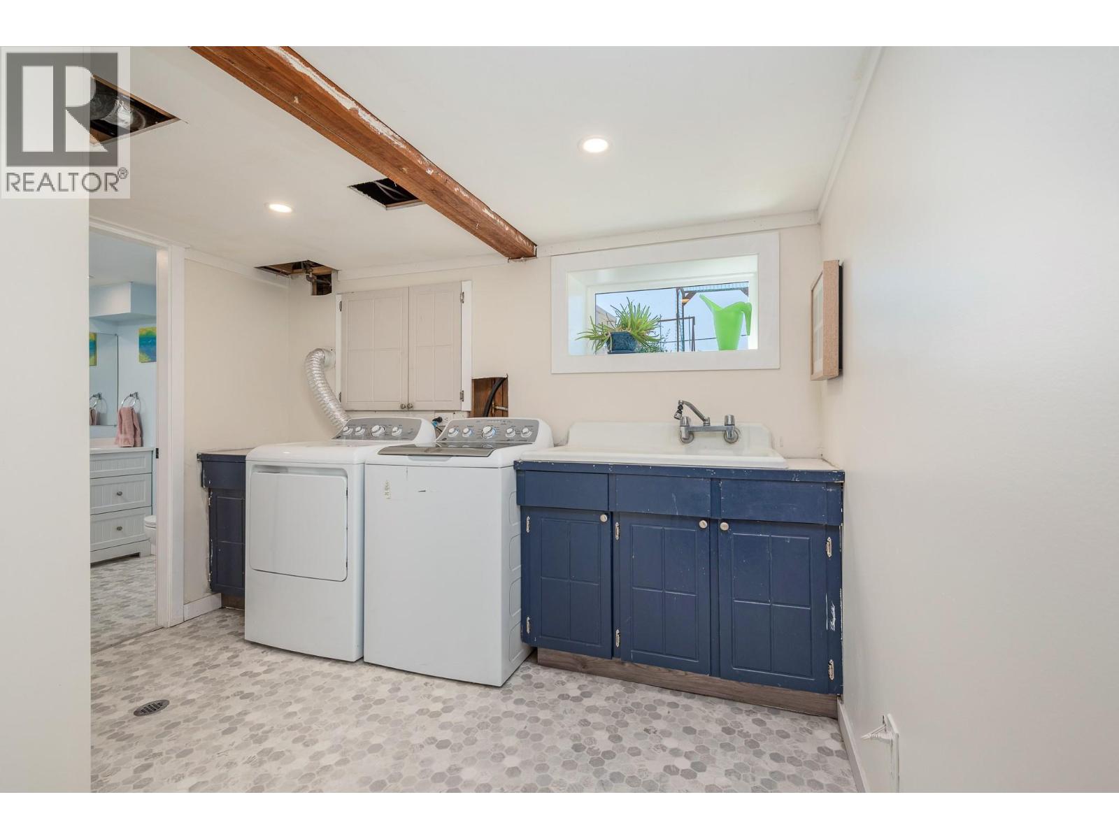 2501 17 Street - Image 26