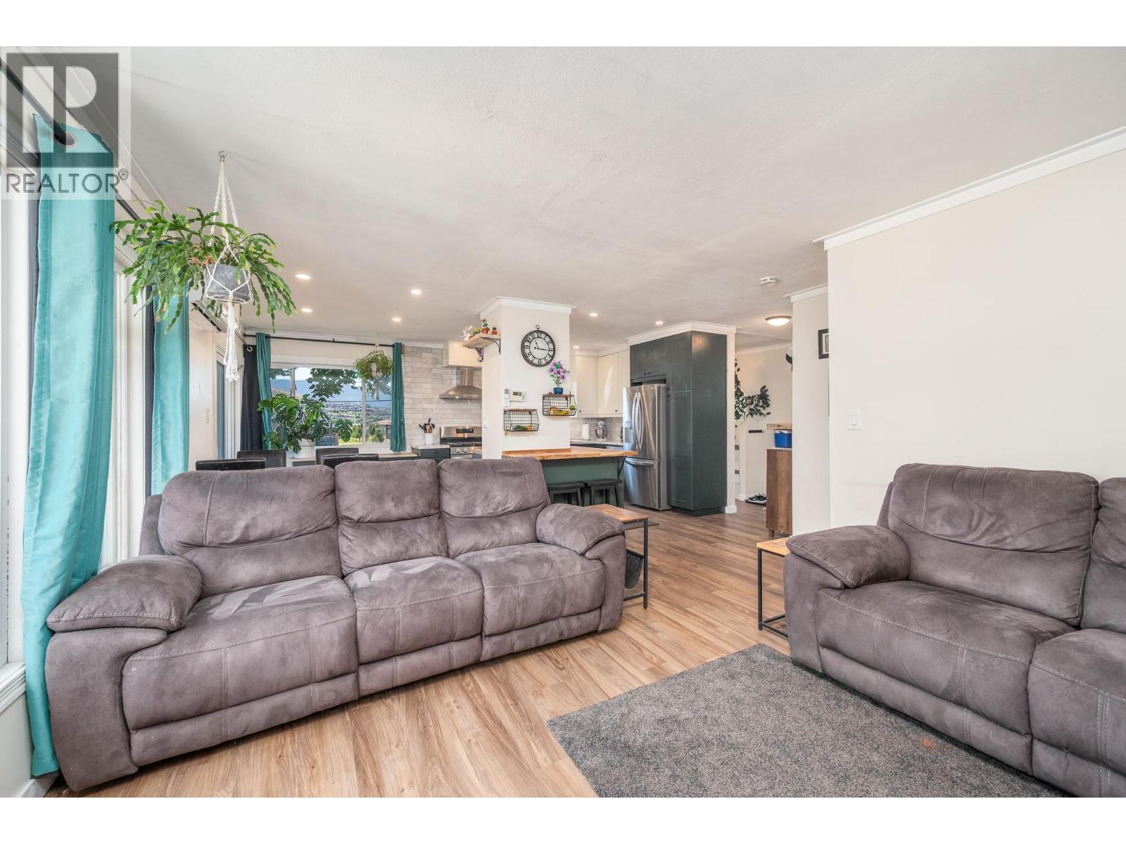 2501 17 Street - 14