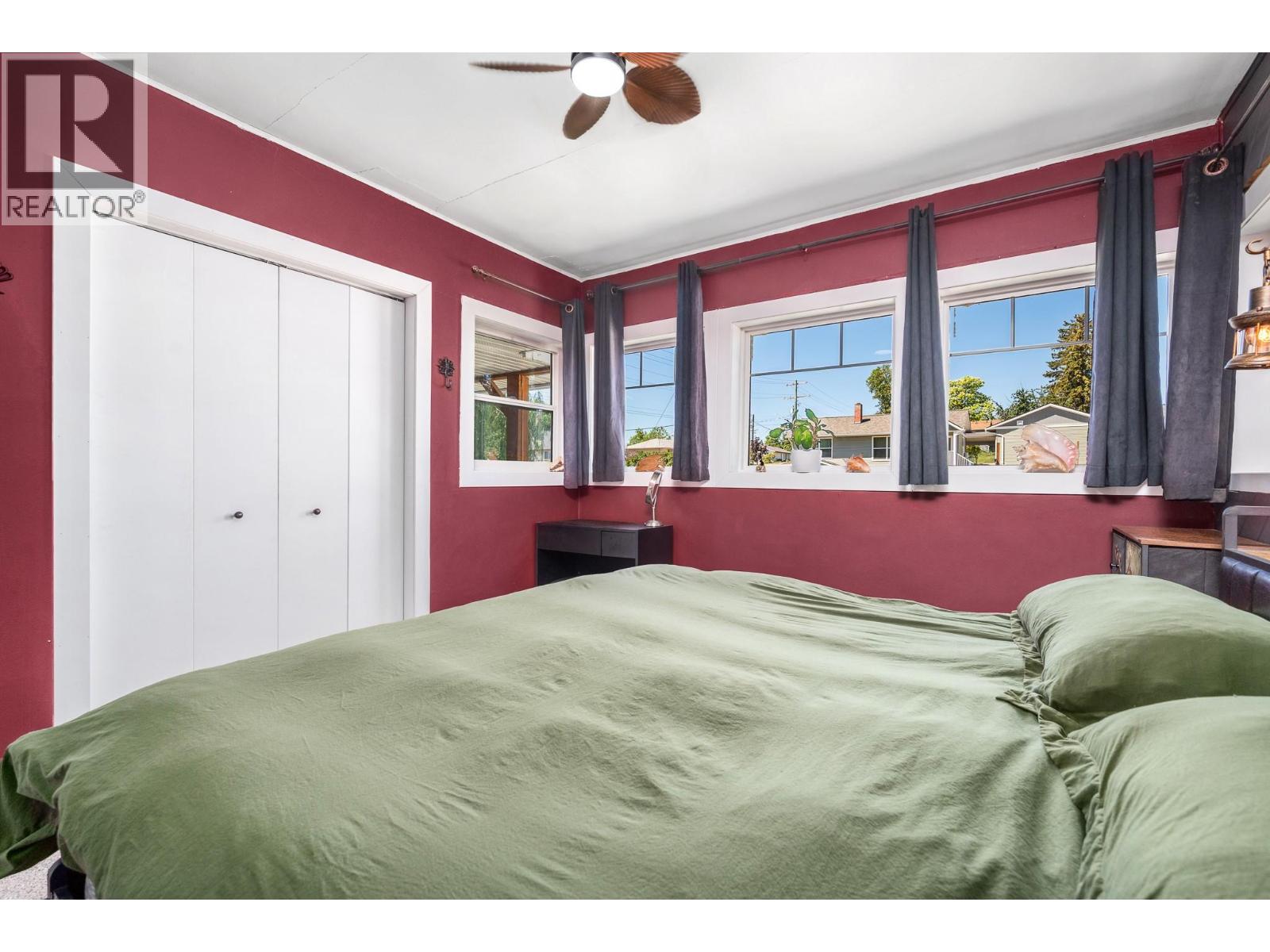 2501 17 Street - 18
