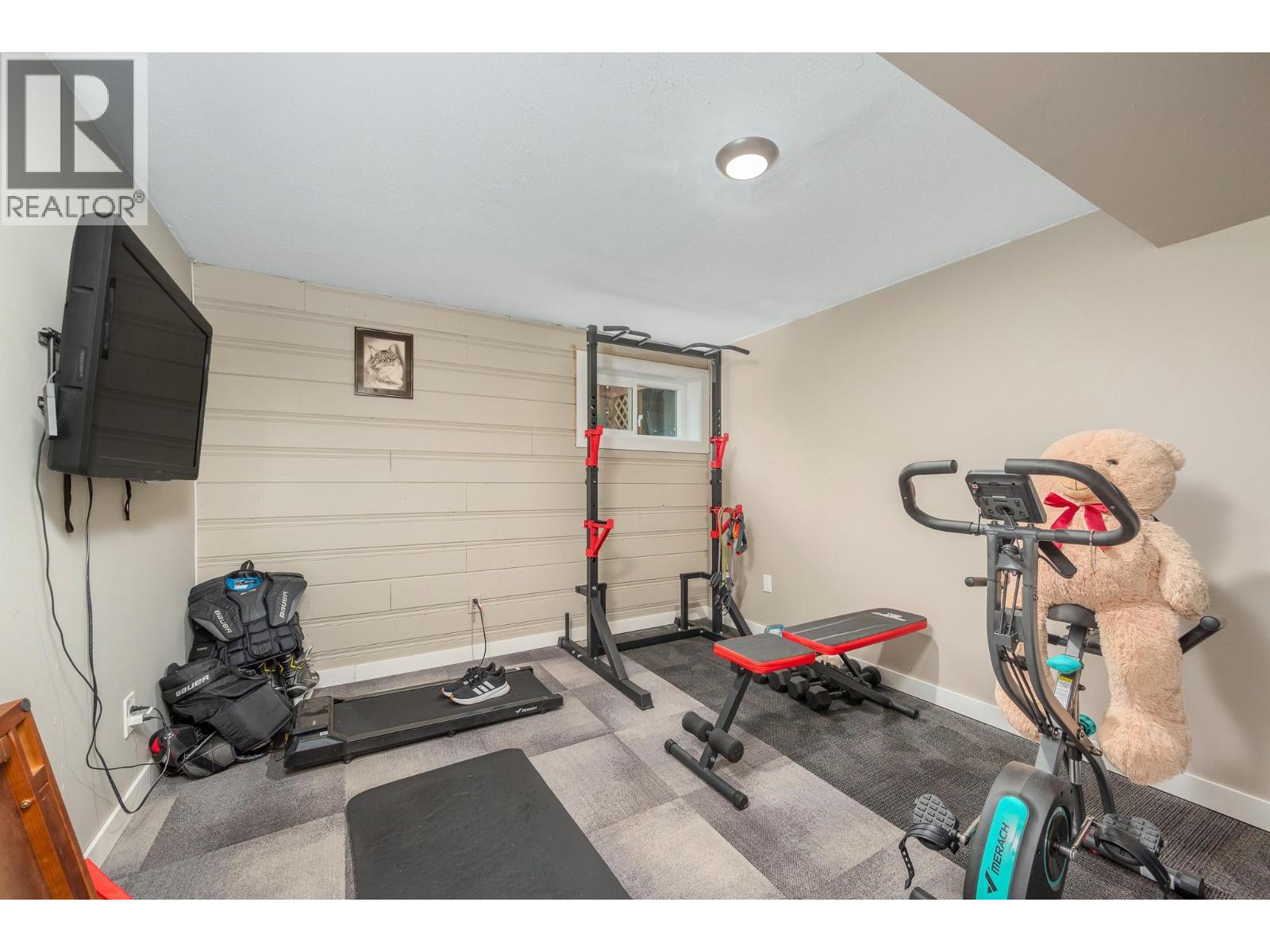 2501 17 Street - 25