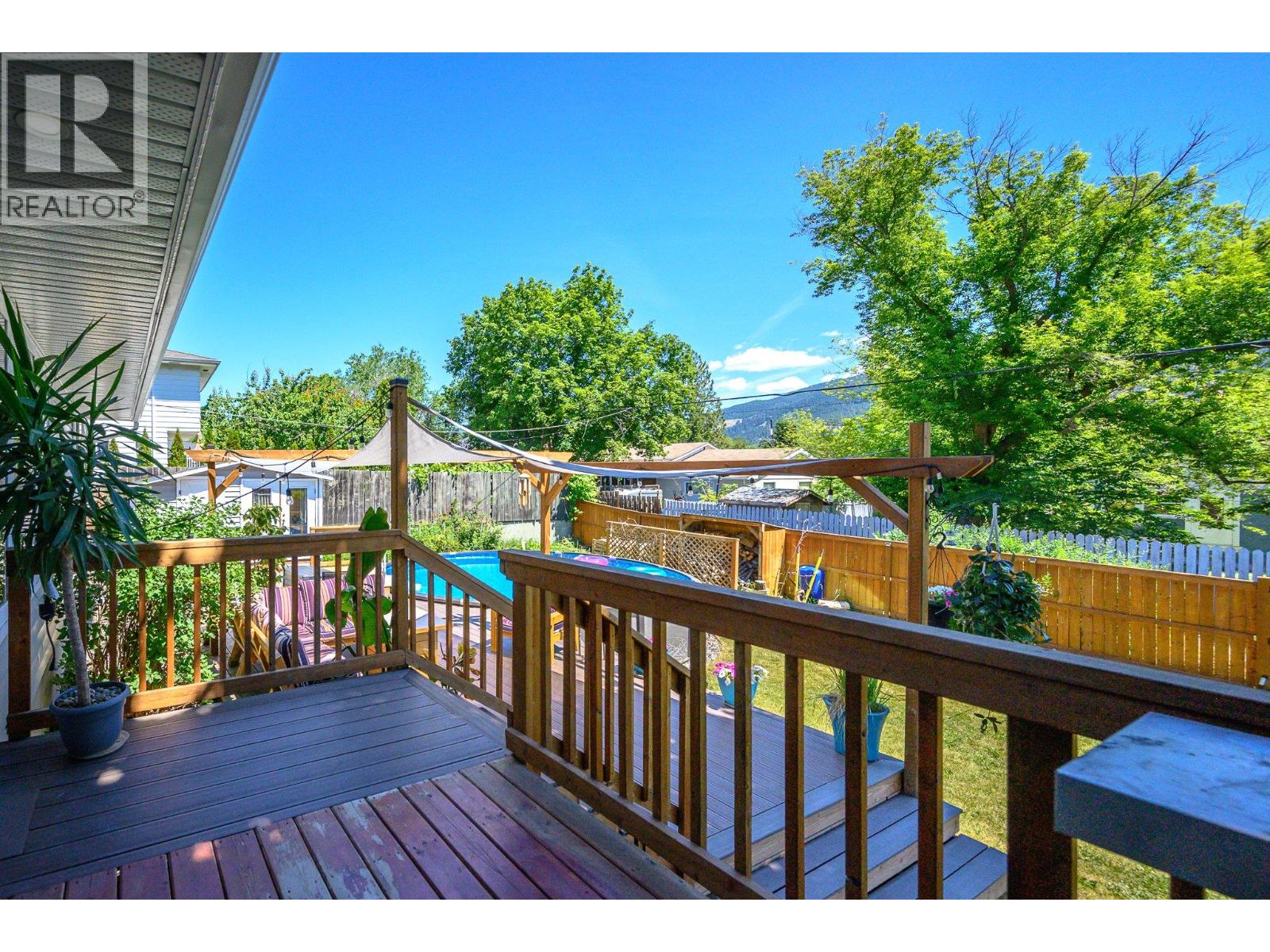 2501 17 Street - 28