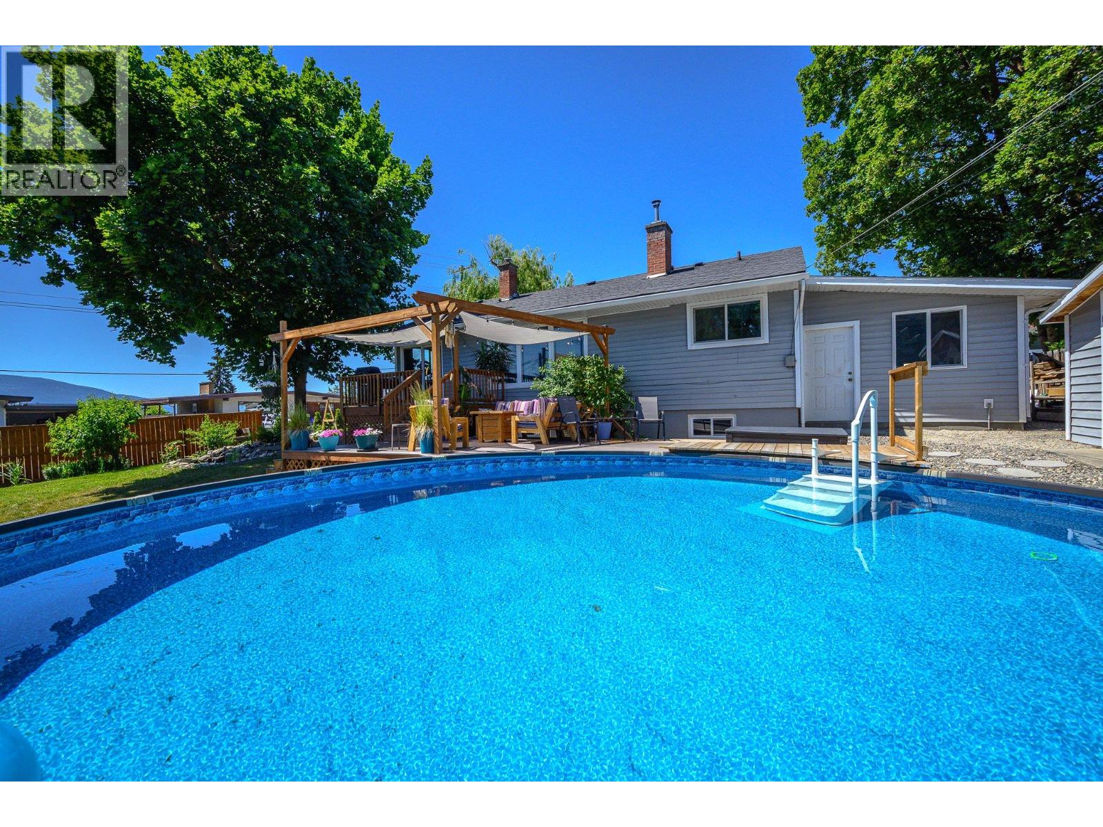 2501 17 Street - 38
