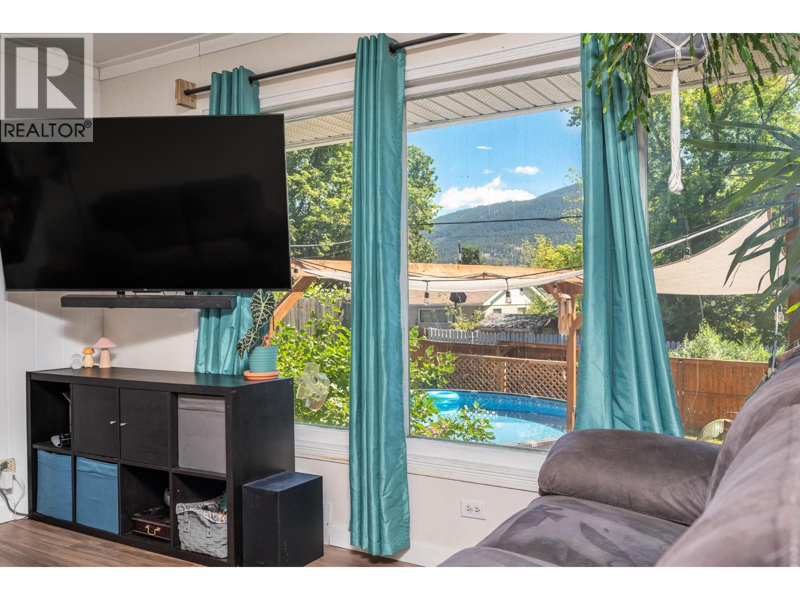 2501 17 Street - Image 12