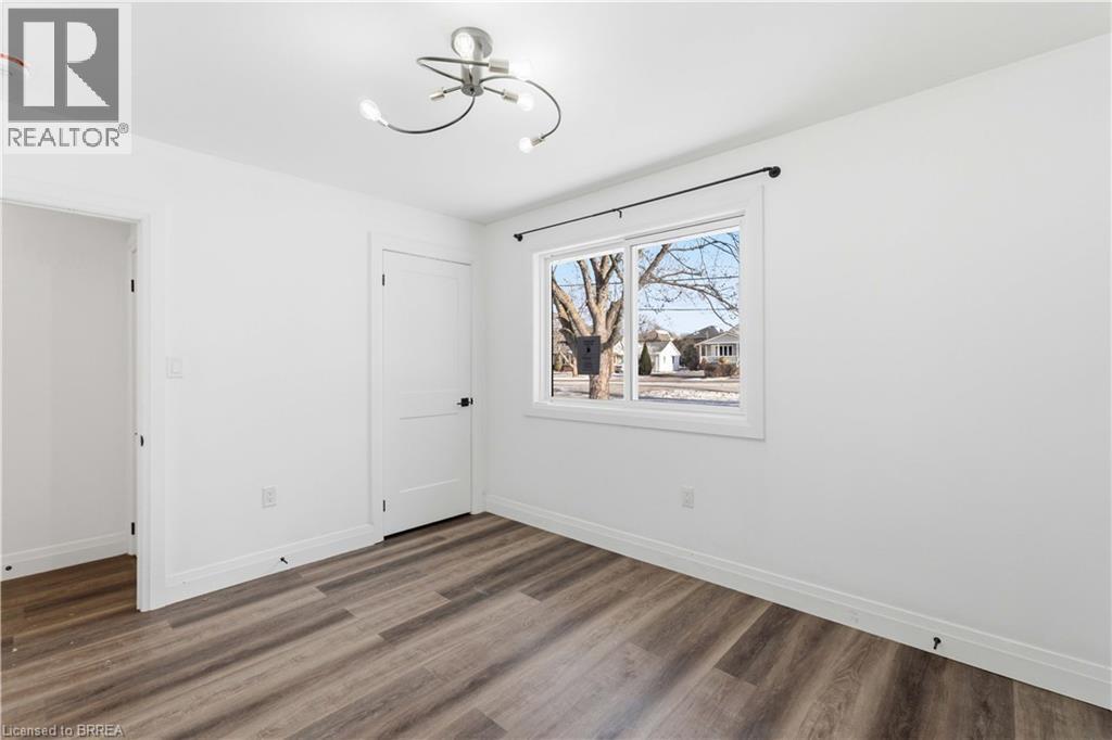 1352 #8 Highway - 22
