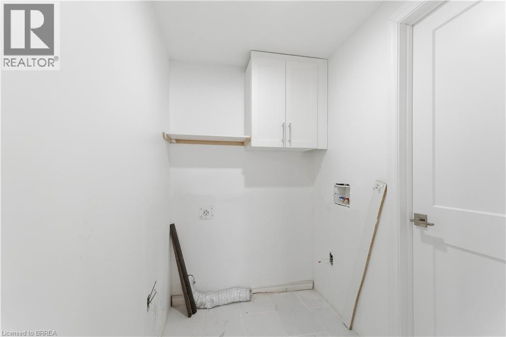 1352 #8 Highway - 42