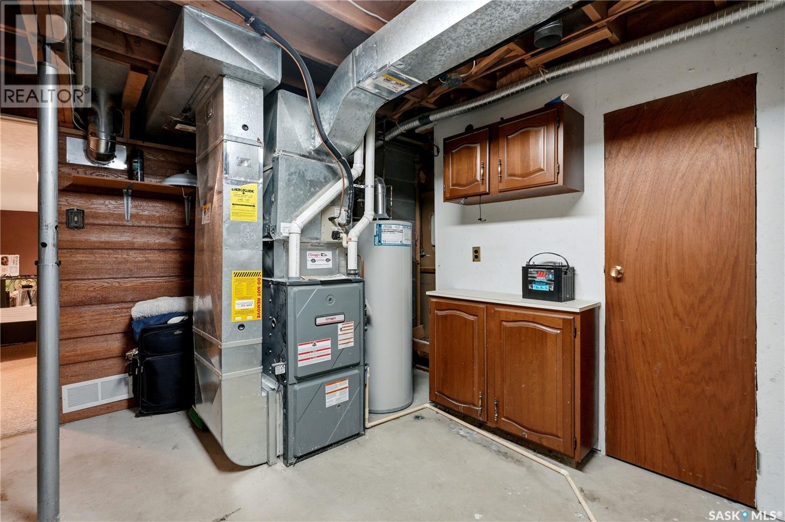 441 Capilano DRIVE — photo 34