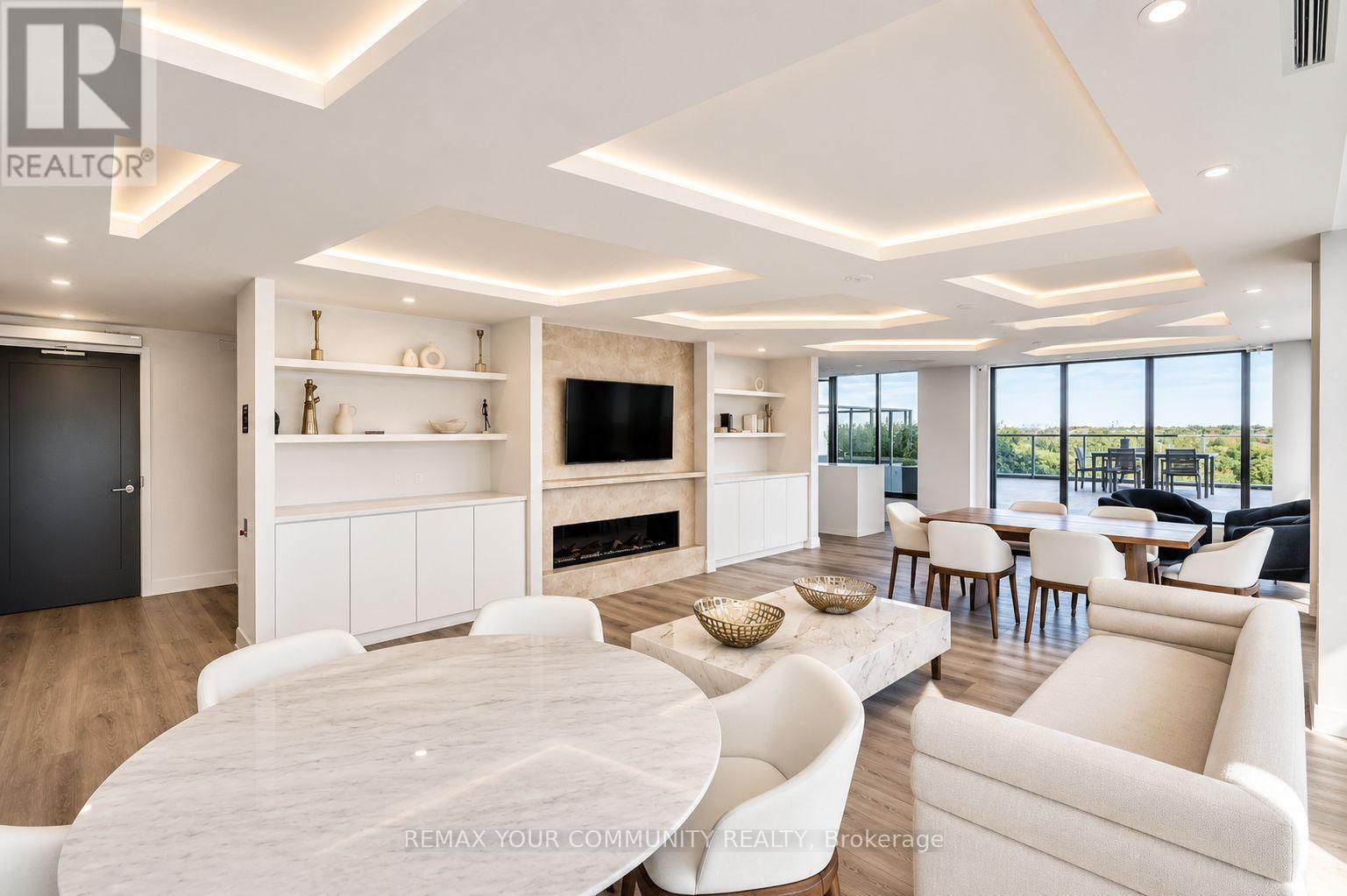 #1305 33 FREDERICK TODD WAY - 26