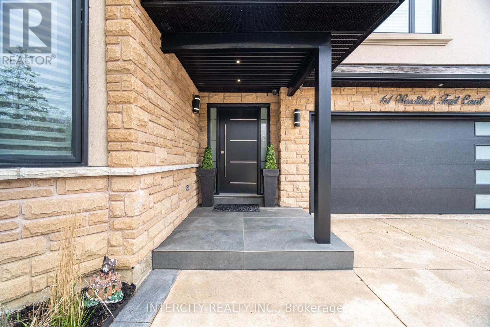61 WOODLAND TRAIL COURT - 3