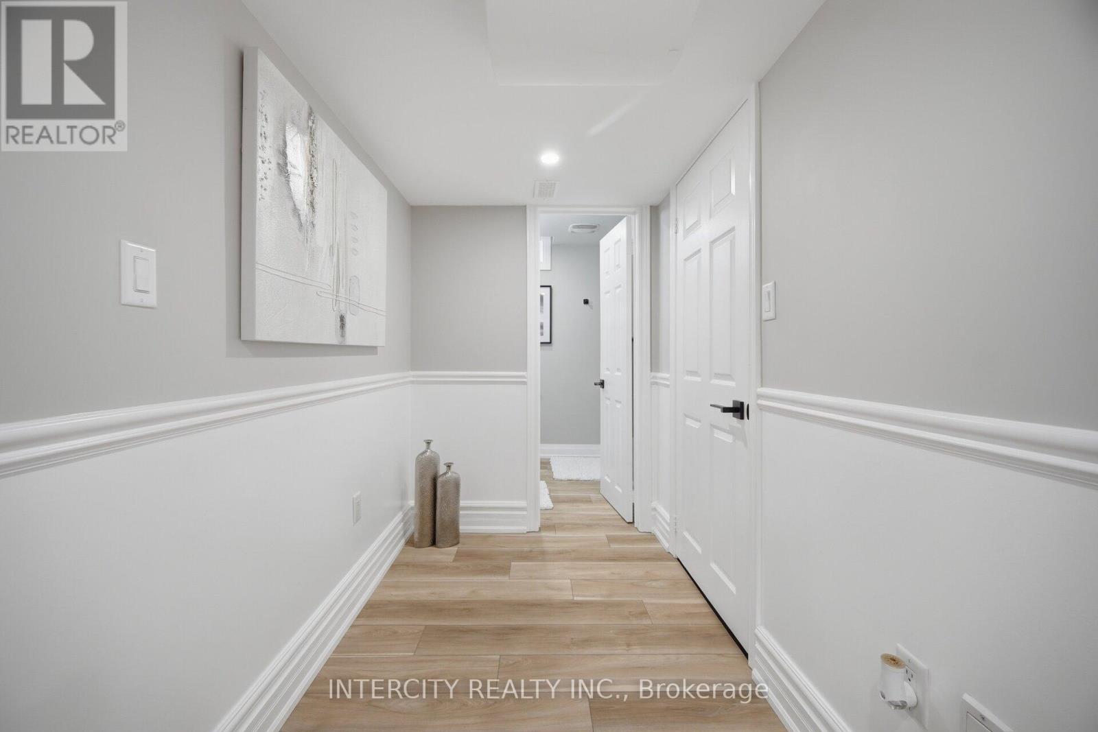 61 WOODLAND TRAIL COURT - 41