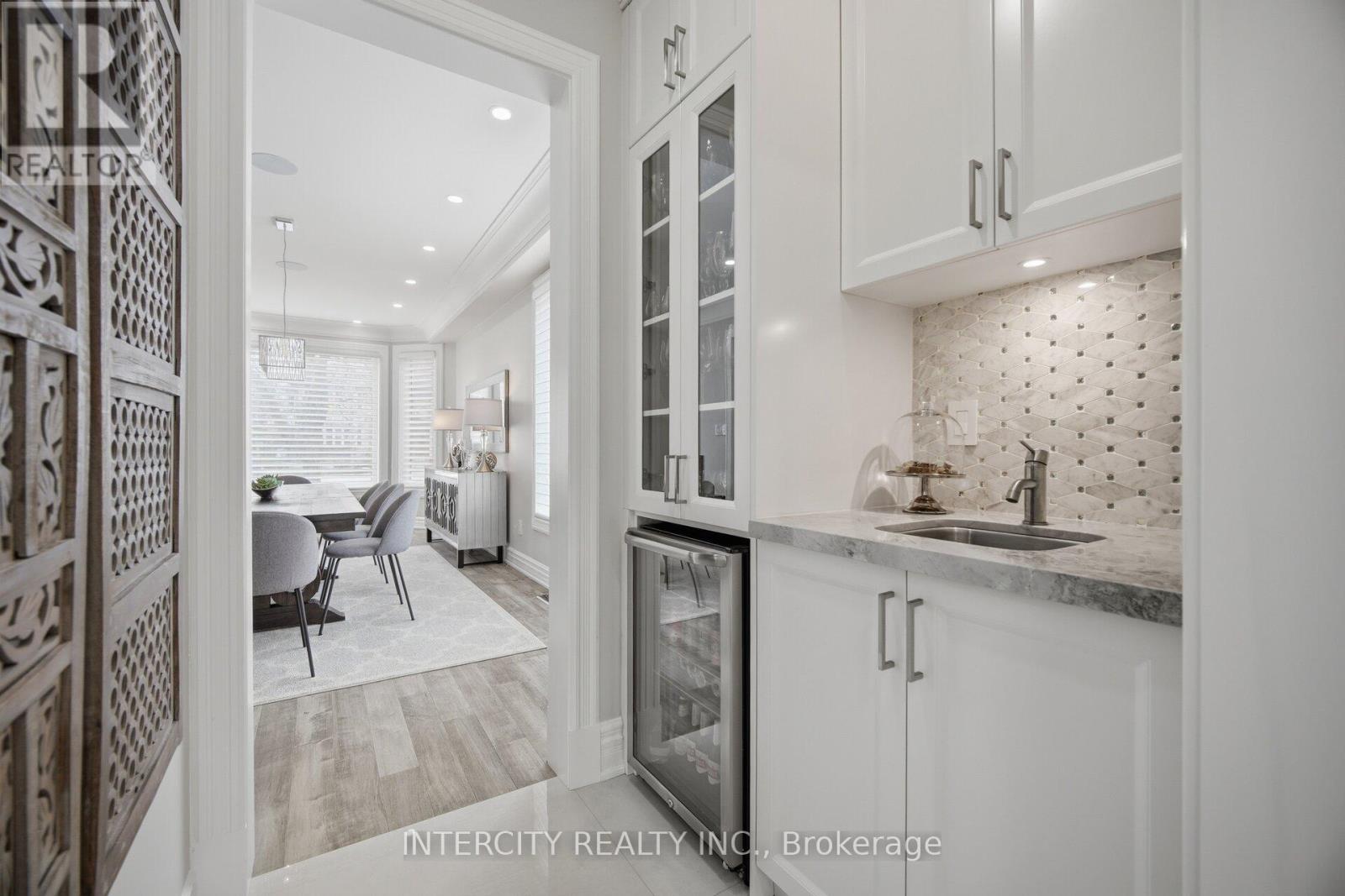 61 WOODLAND TRAIL COURT - 8