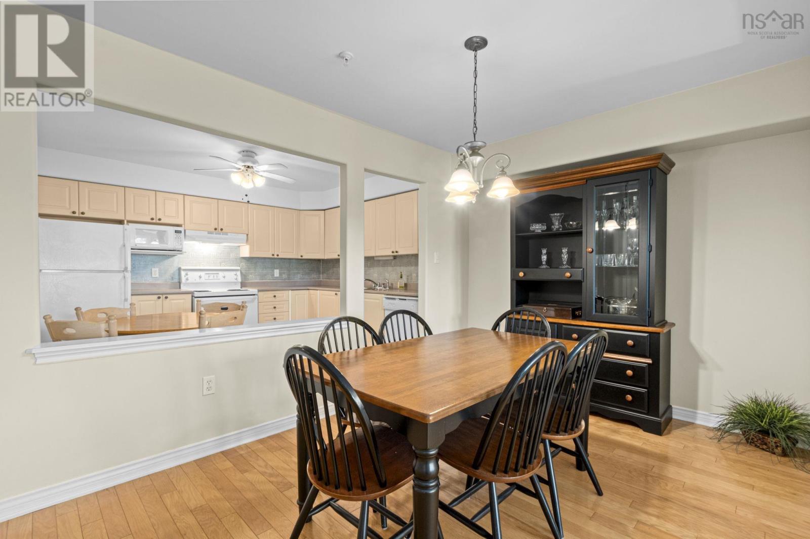 #301 2 Lake Drive - 10