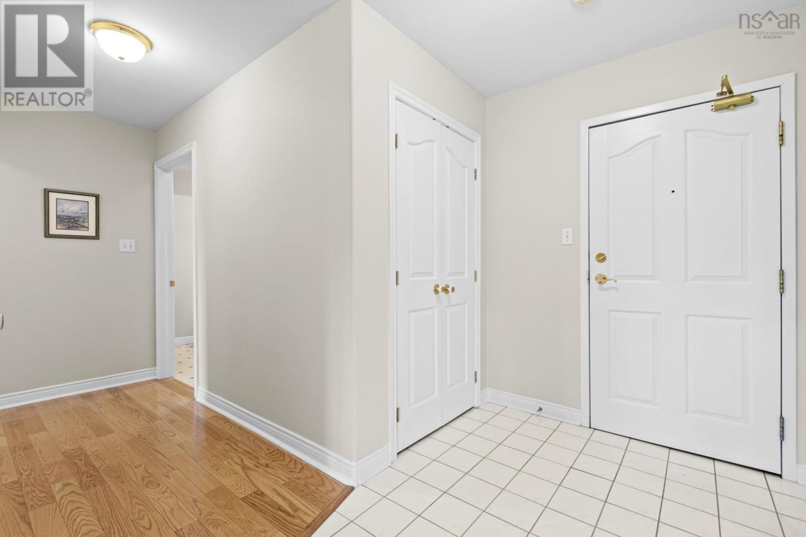 #301 2 Lake Drive - 3