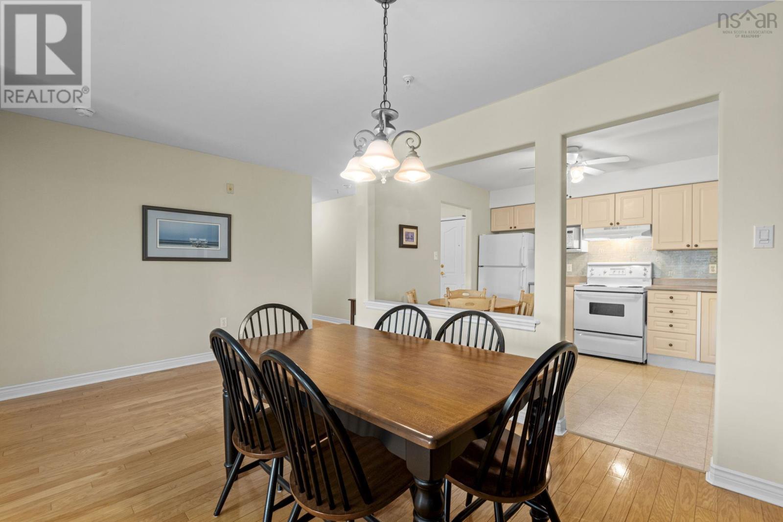 #301 2 Lake Drive - 9