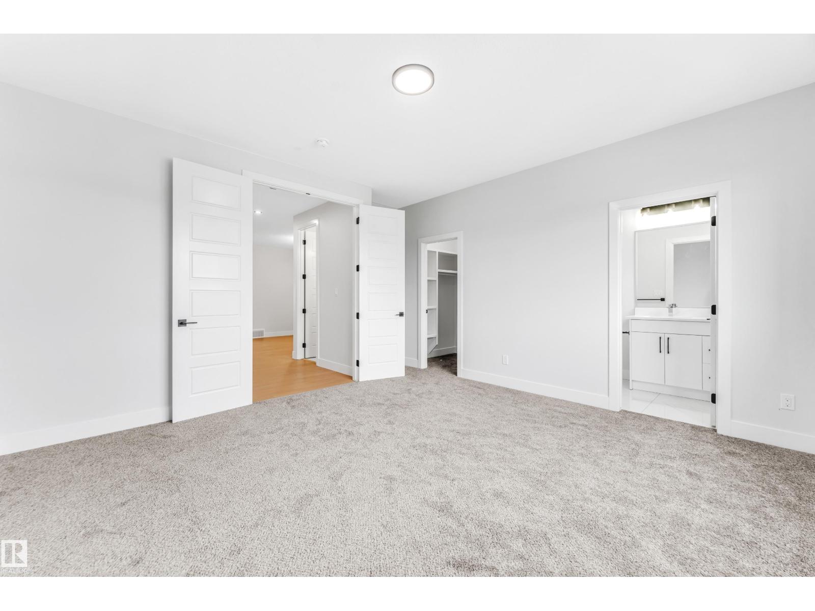 4306 36 ST - 35