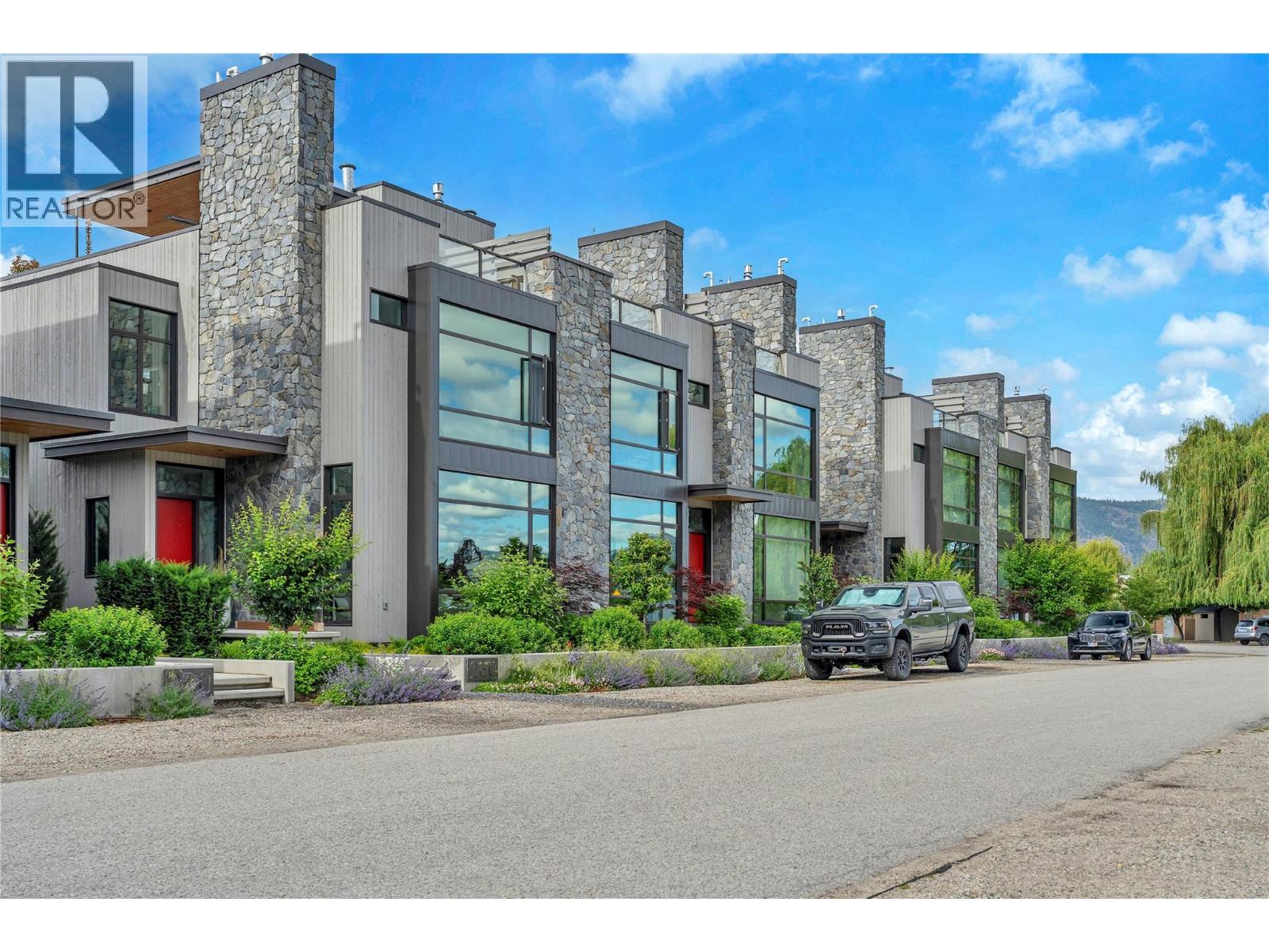210 Anna Avenue - 55
