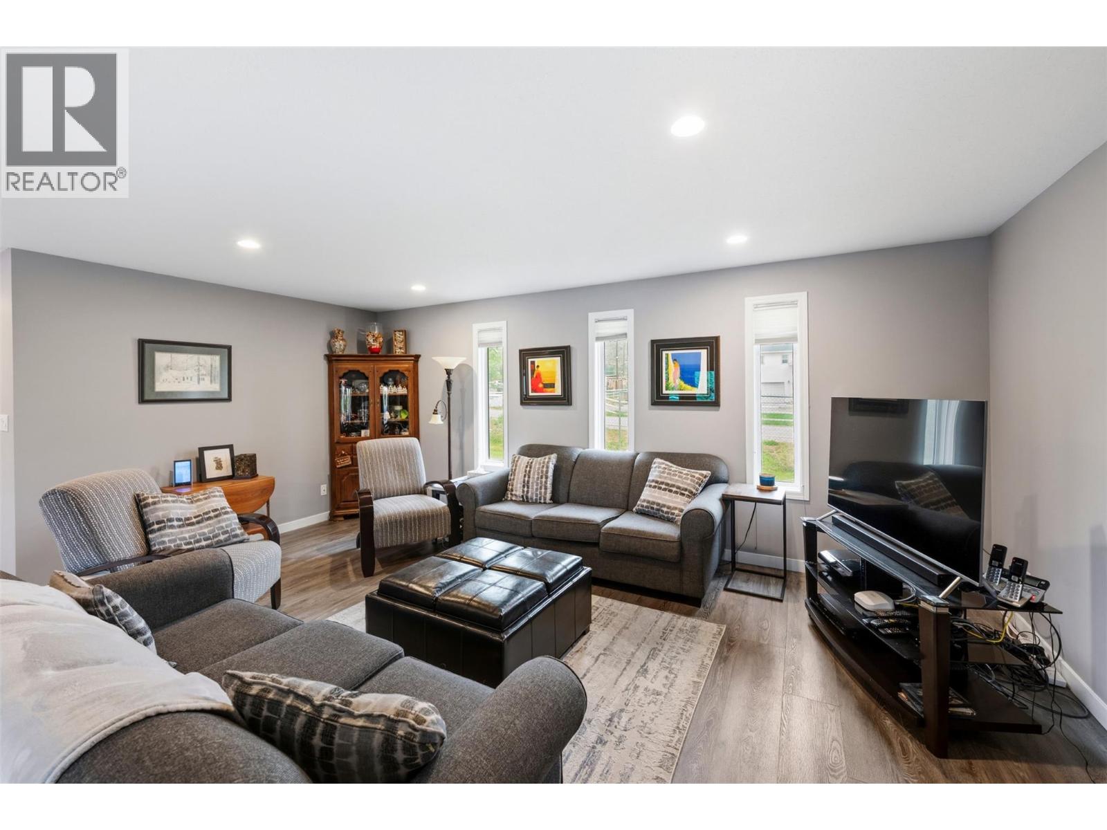 7145 TUCELNUIT Drive - 9
