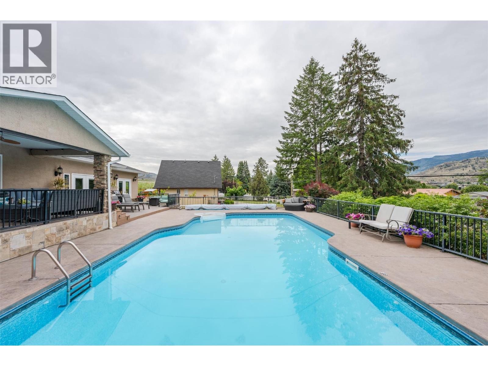 7145 TUCELNUIT Drive - 73