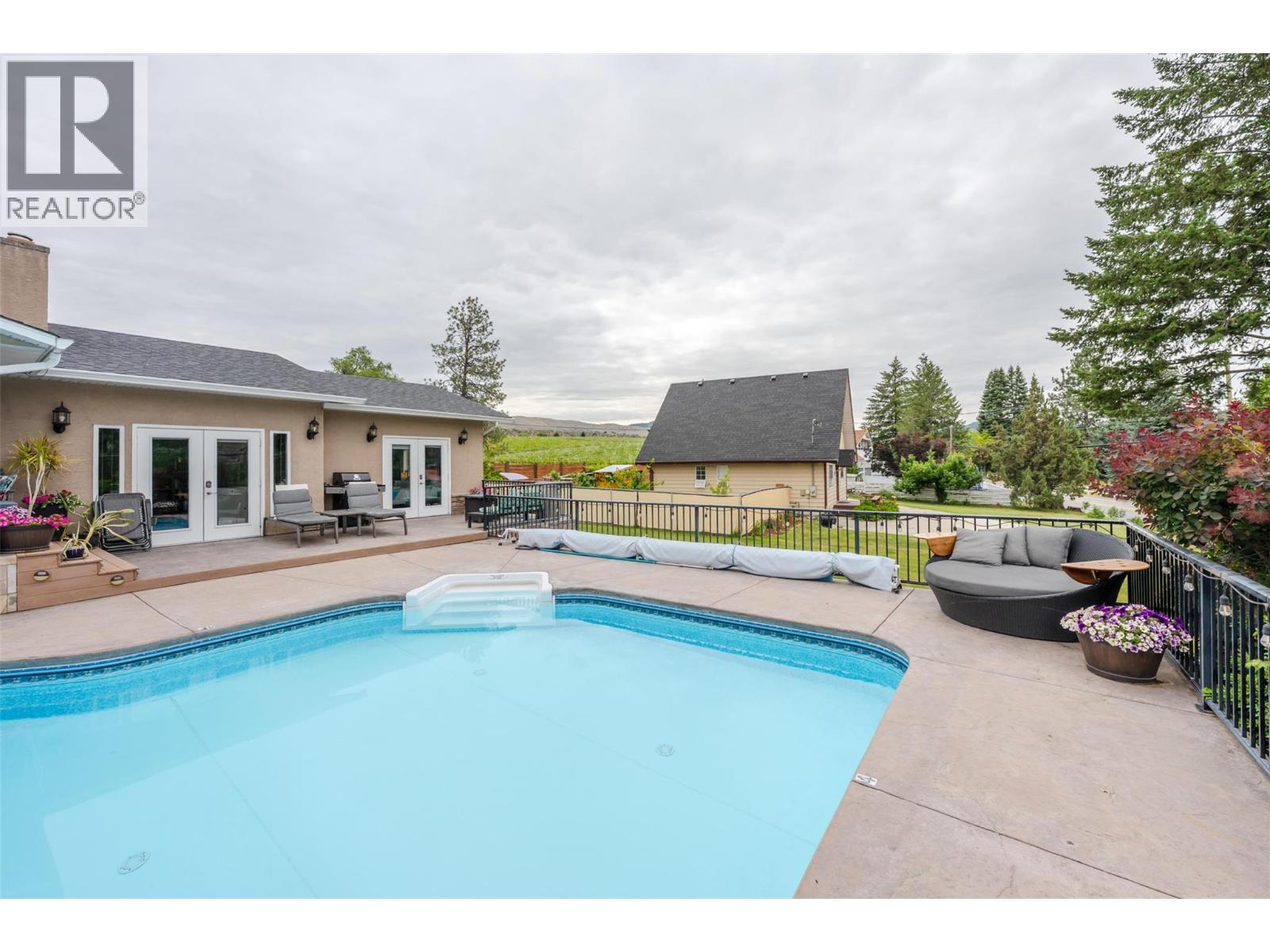 7145 TUCELNUIT Drive - 72