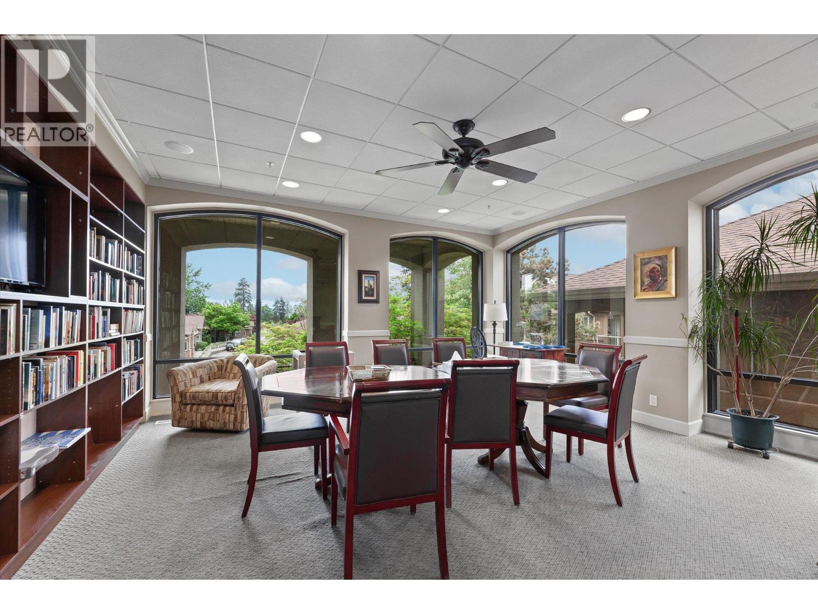 #212 4433 Gordon Drive - 5