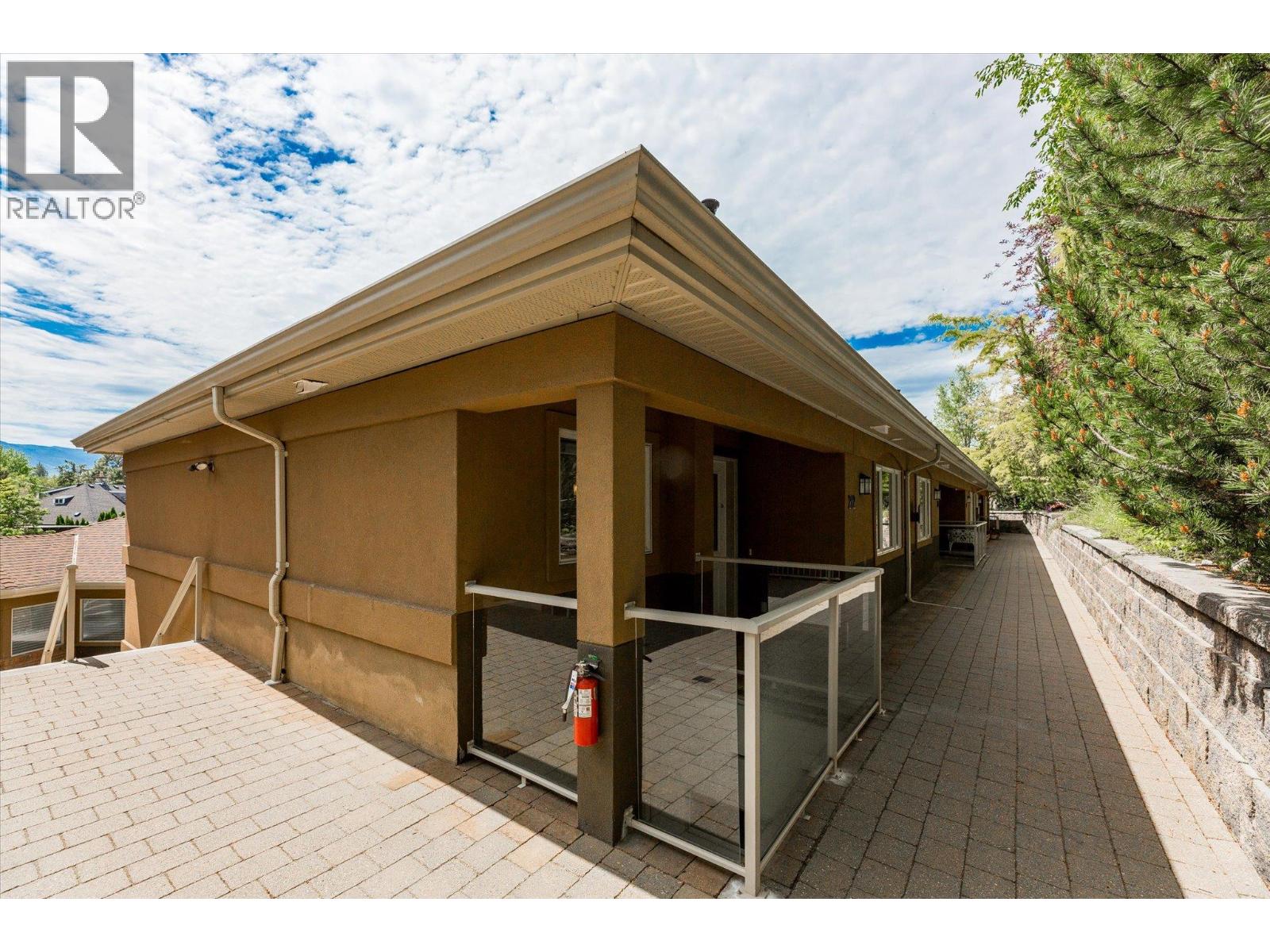 #212 4433 Gordon Drive - 23