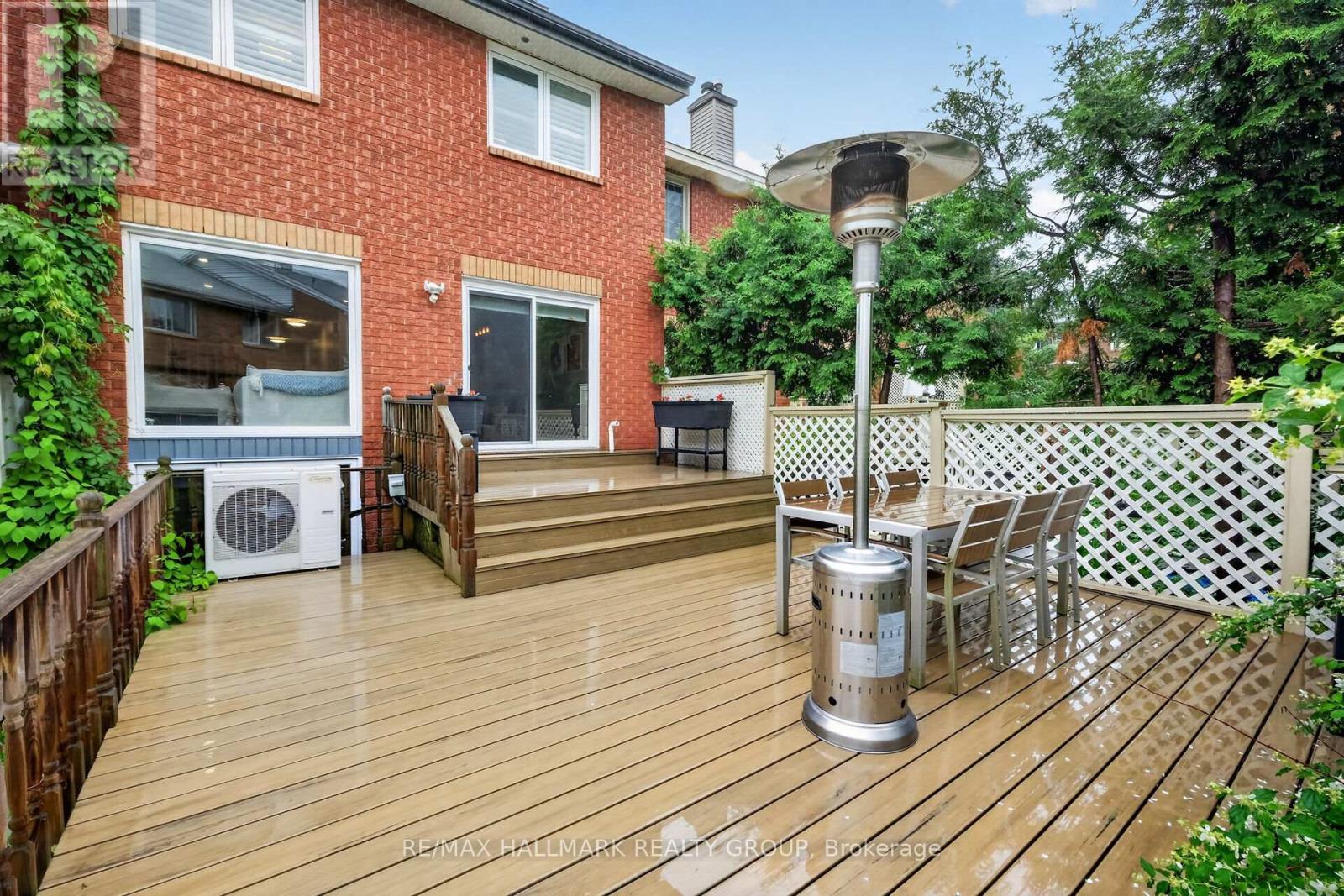 3 Bed, 3 Bath House for Sale in Ottawa – 162 DUNBARTON COURT, Ottawa – MLS# X13469356 - Image 40