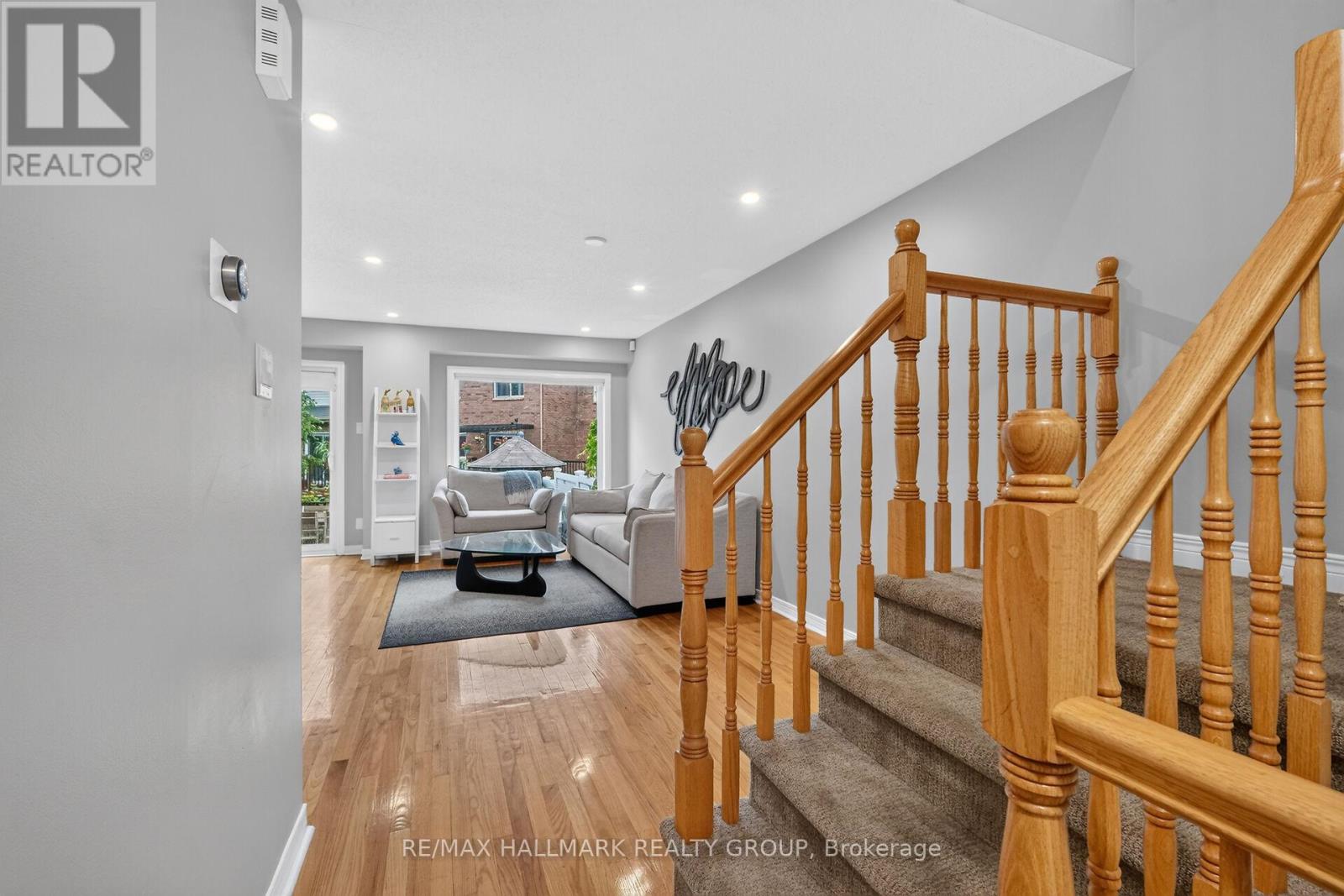 3 Bed, 3 Bath House for Sale in Ottawa – 162 DUNBARTON COURT, Ottawa – MLS# X13469356 - Image 6