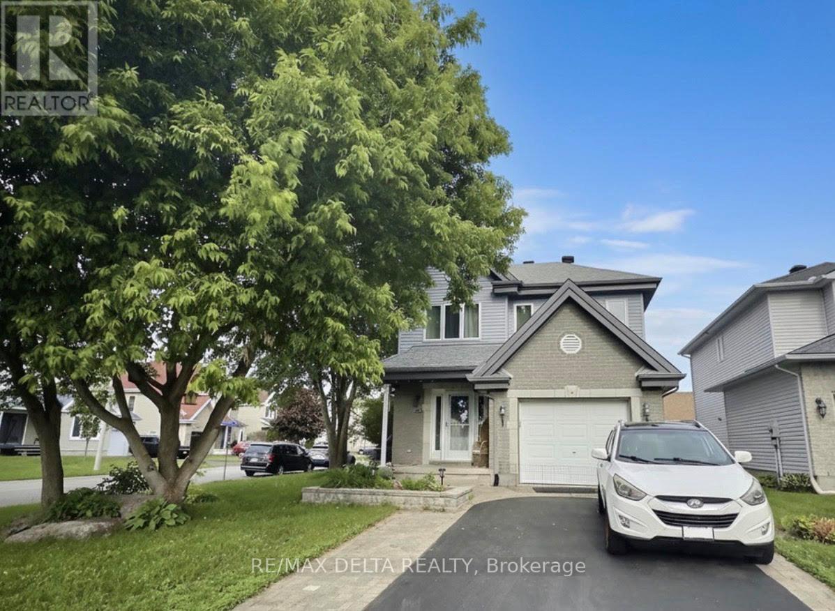 202 SANDRA CRESCENT - 1