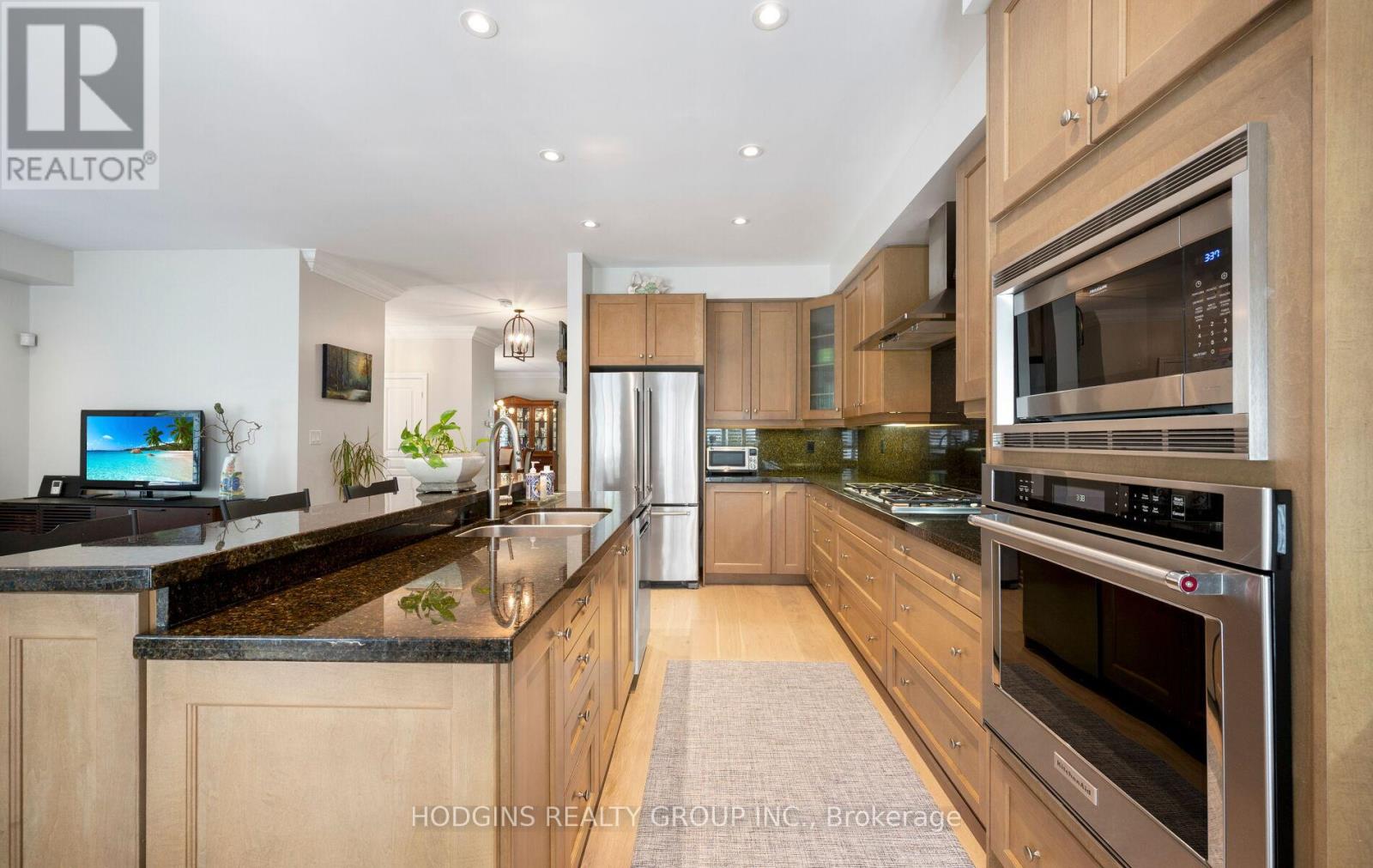 #42 136 ST LAWRENCE DRIVE - 20