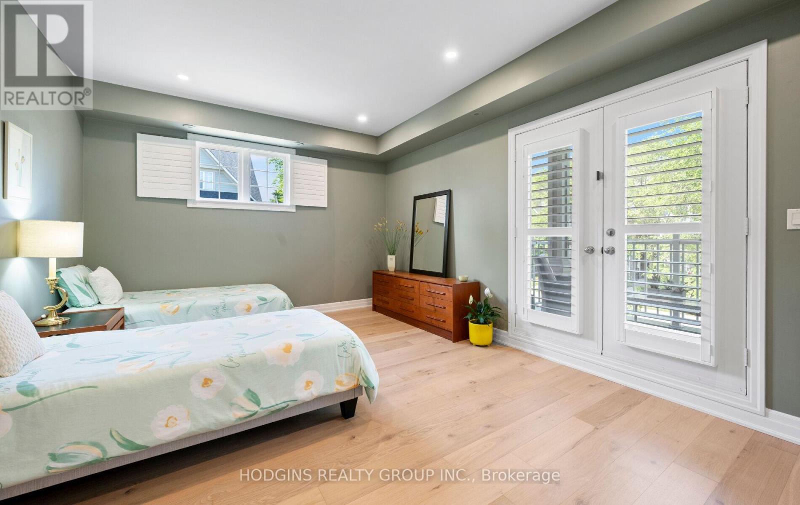 #42 136 ST LAWRENCE DRIVE - 28
