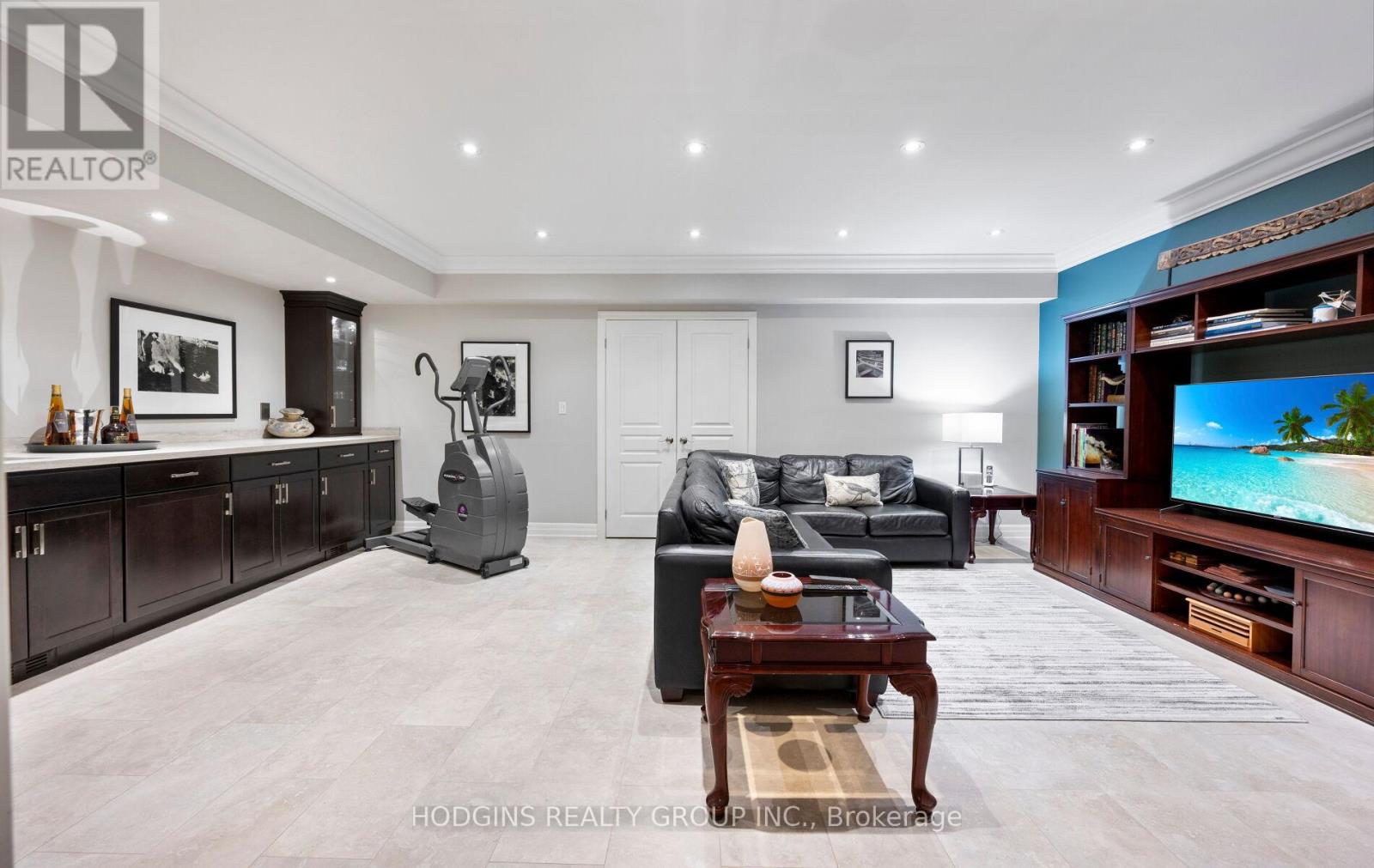 #42 136 ST LAWRENCE DRIVE - 41