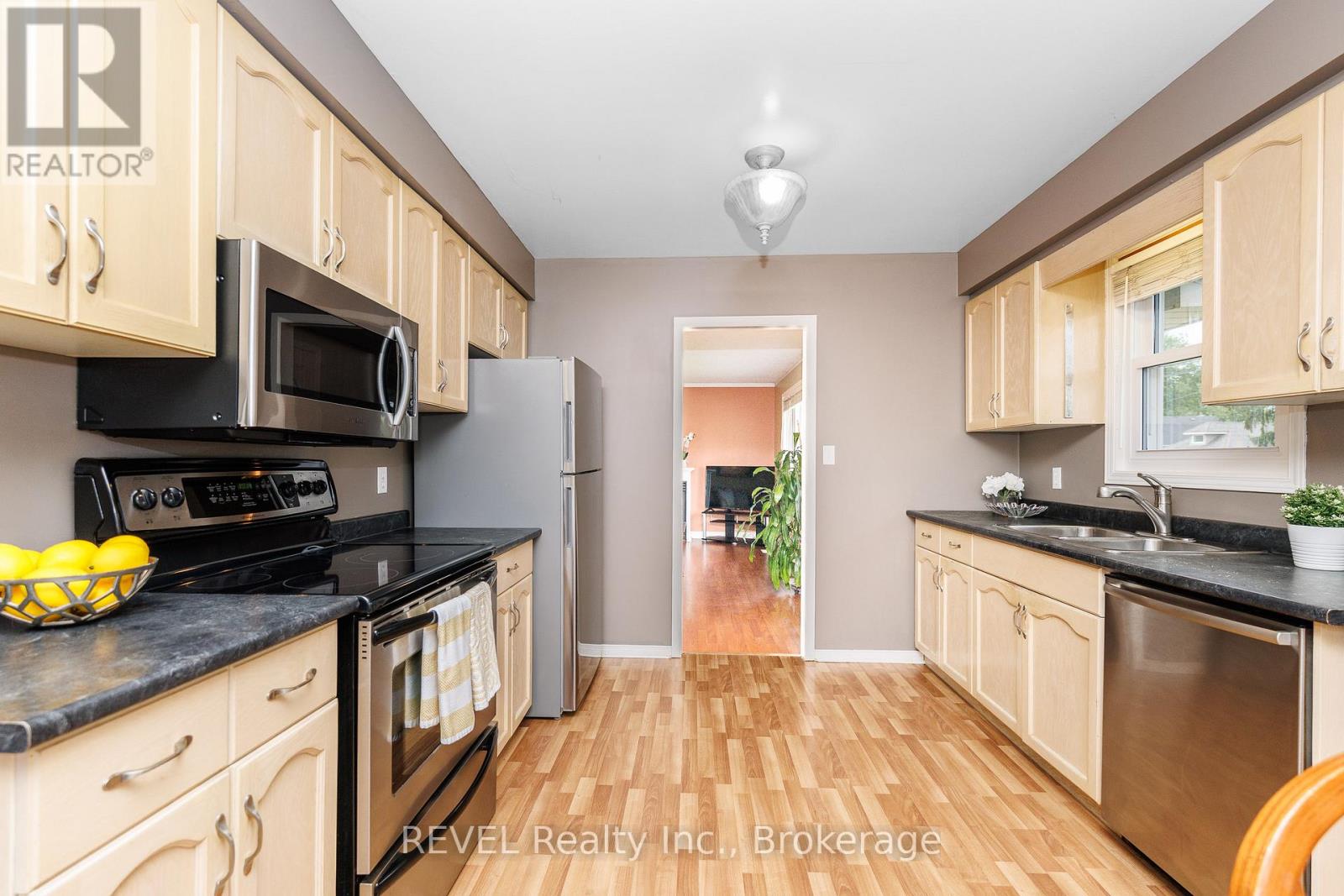 344 LEASK AVENUE - 11