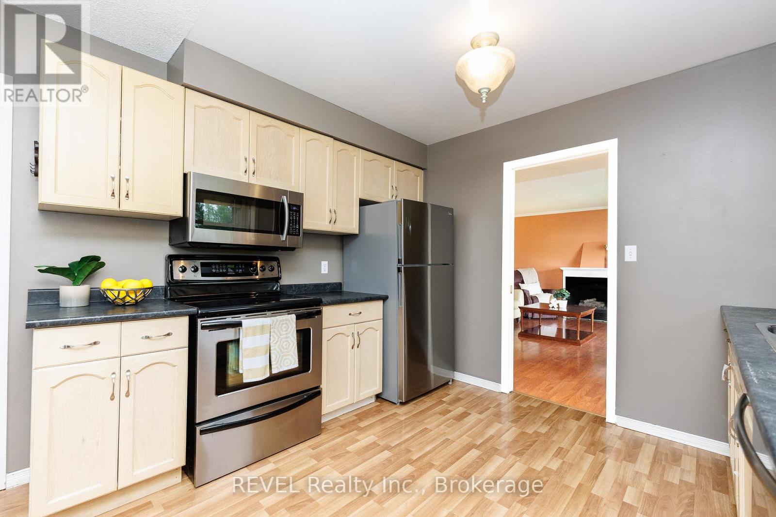 344 LEASK AVENUE - 12