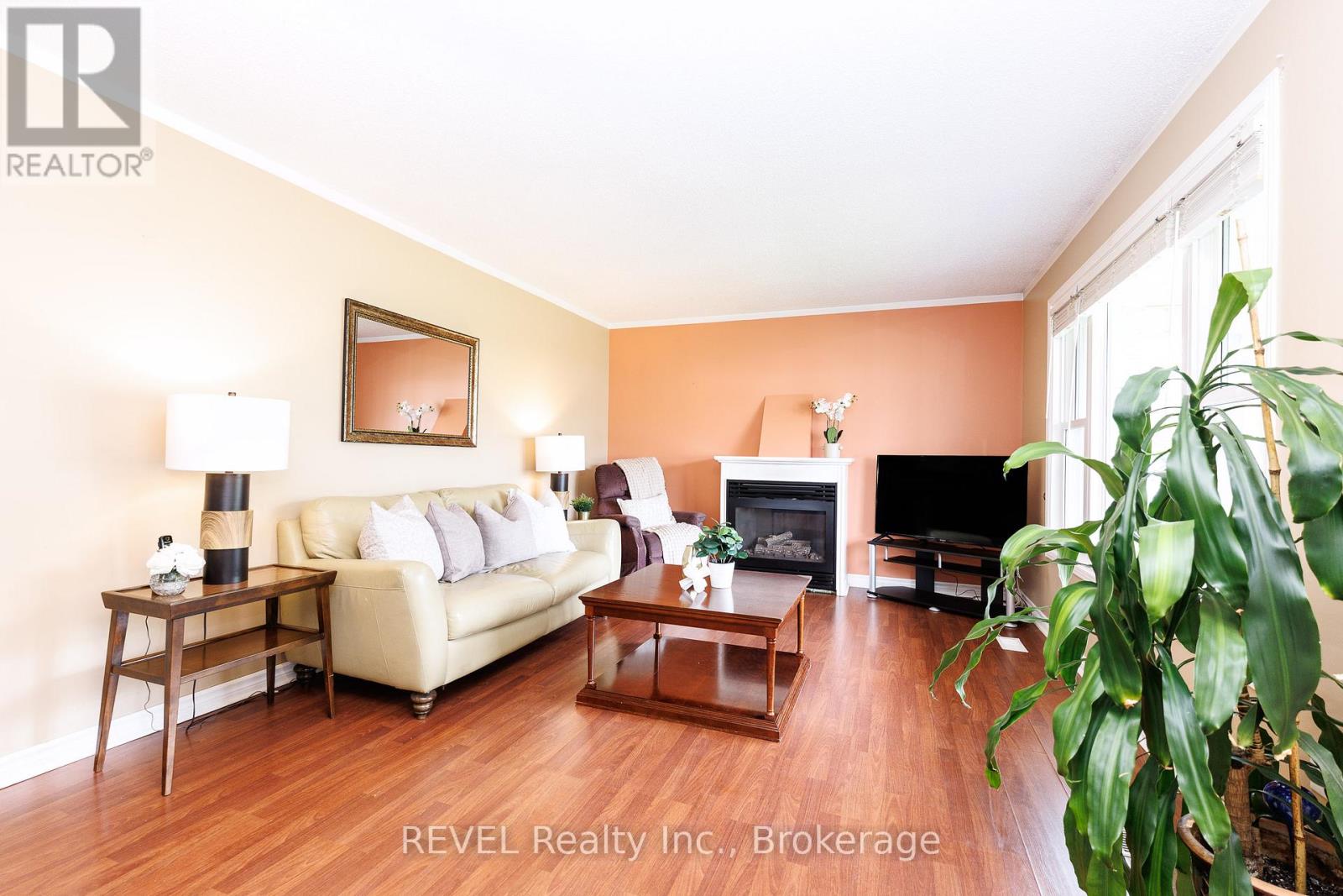 344 LEASK AVENUE - 6
