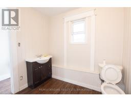 4 Manchester Avenue, St  Catharines, ON L2R1N8 Photo 8