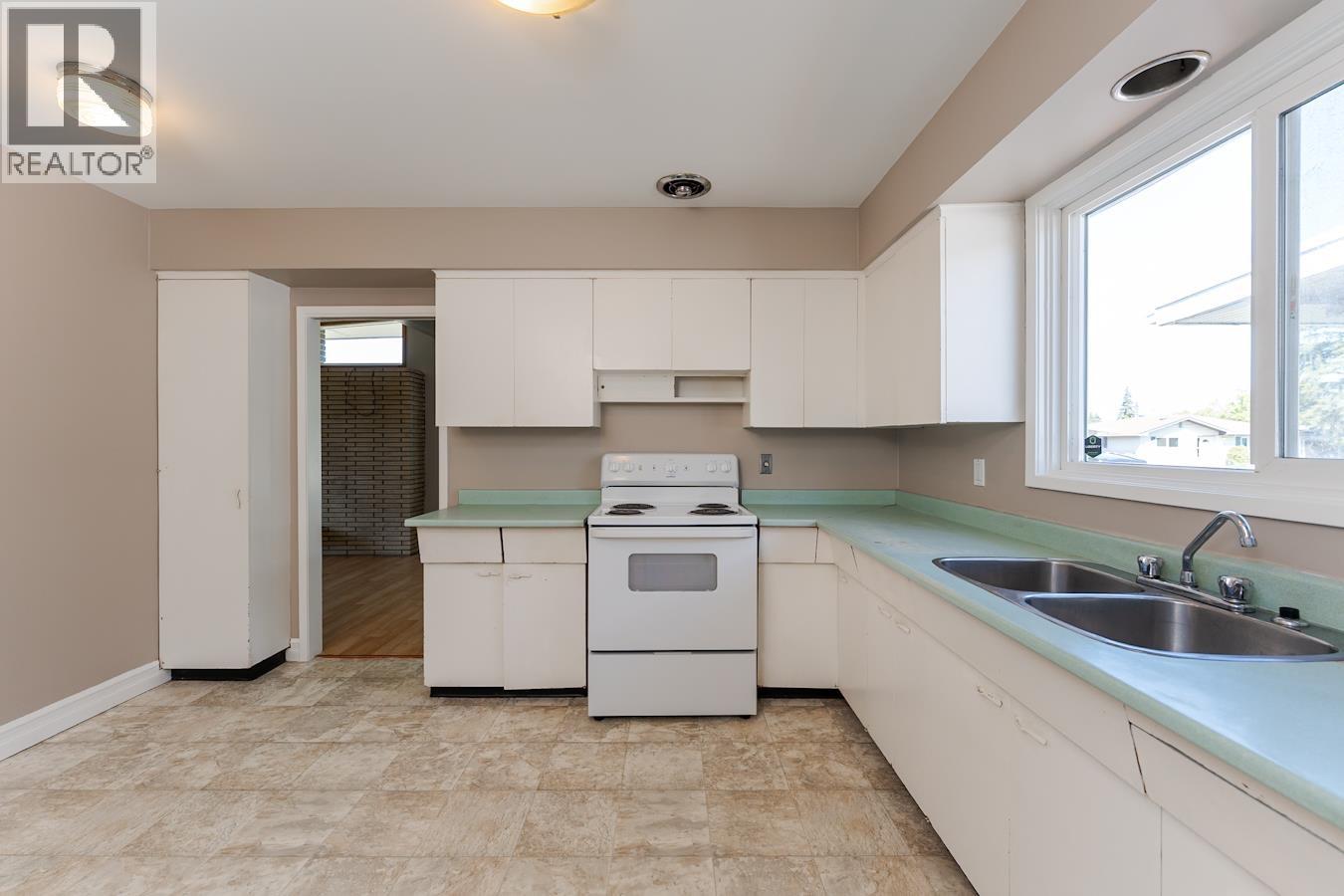 288 S NICHOLSON STREET - 9