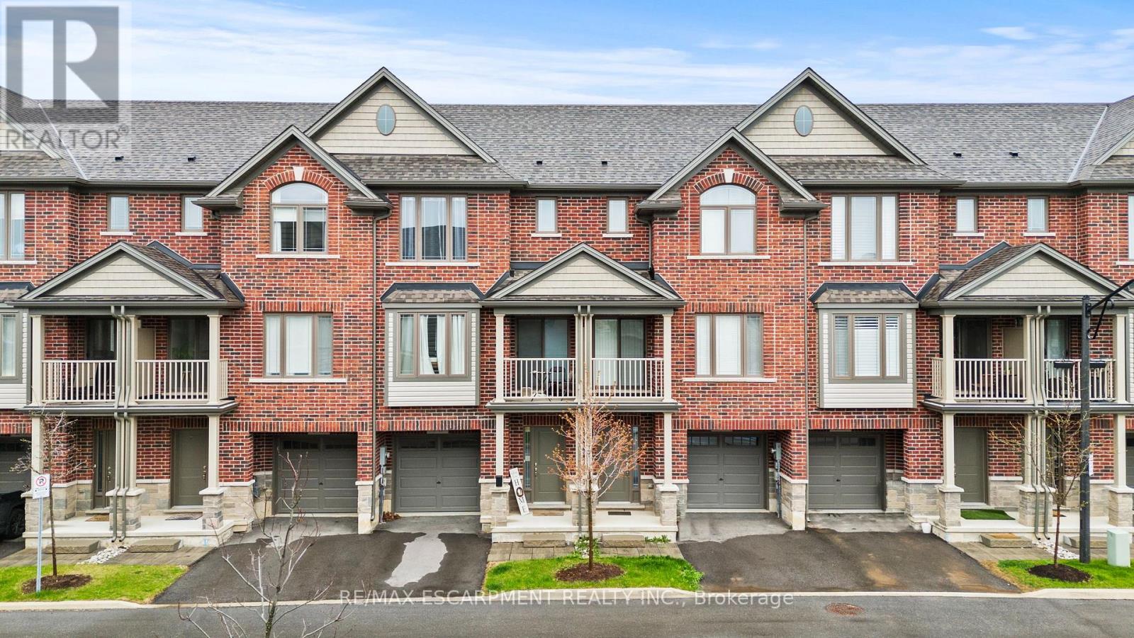 #4 19 PICARDY DRIVE - 1