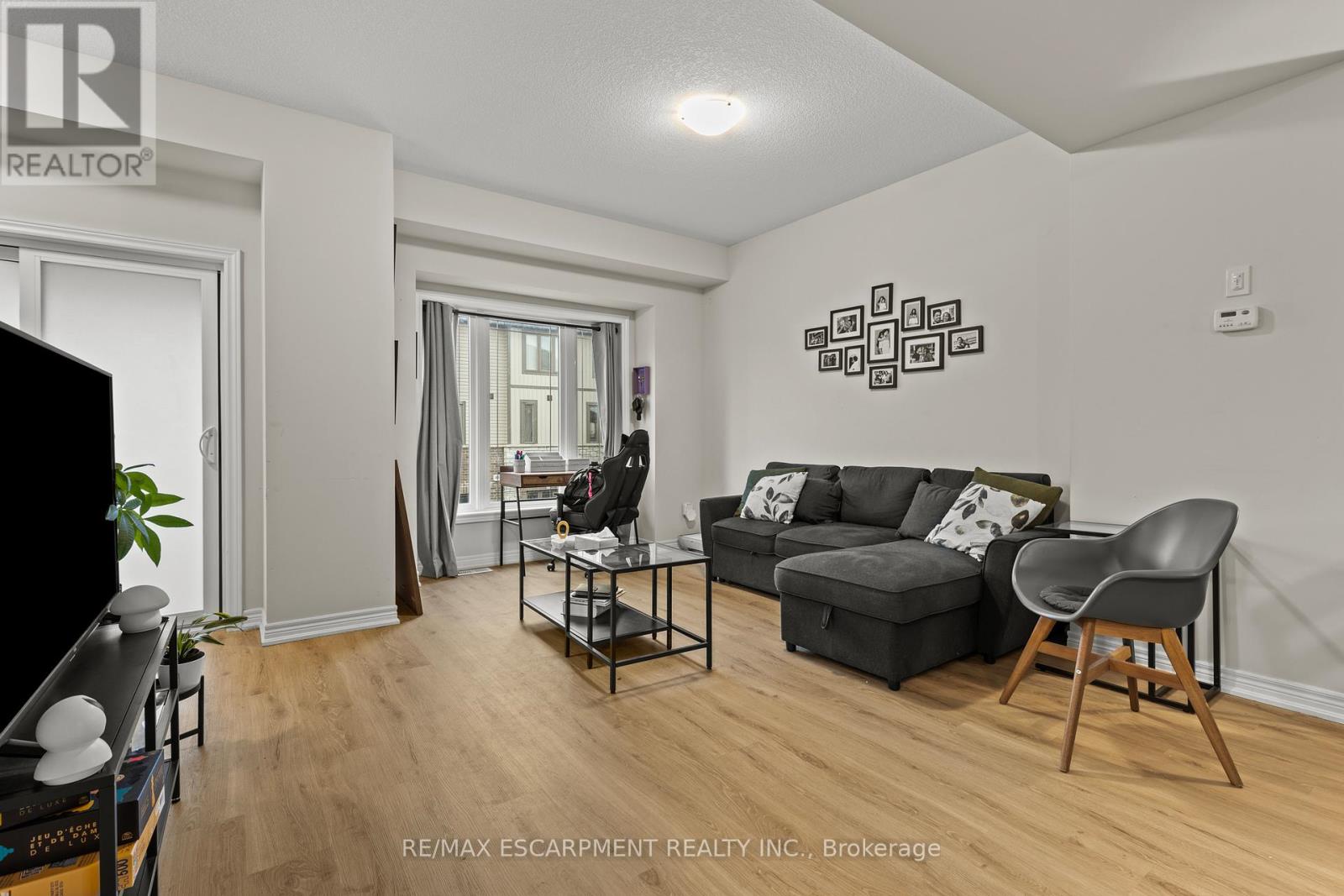#4 19 PICARDY DRIVE - 13