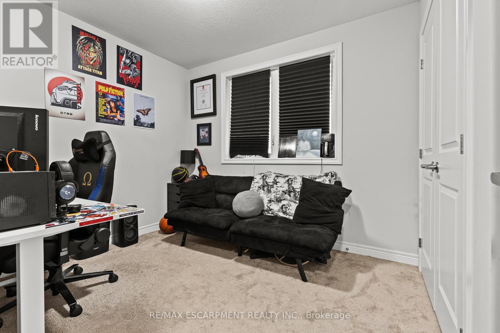#4 19 PICARDY DRIVE - 22