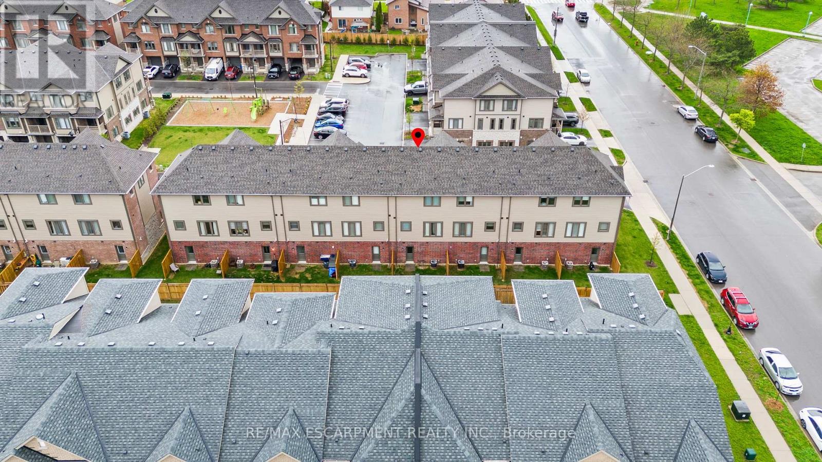 #4 19 PICARDY DRIVE - 32