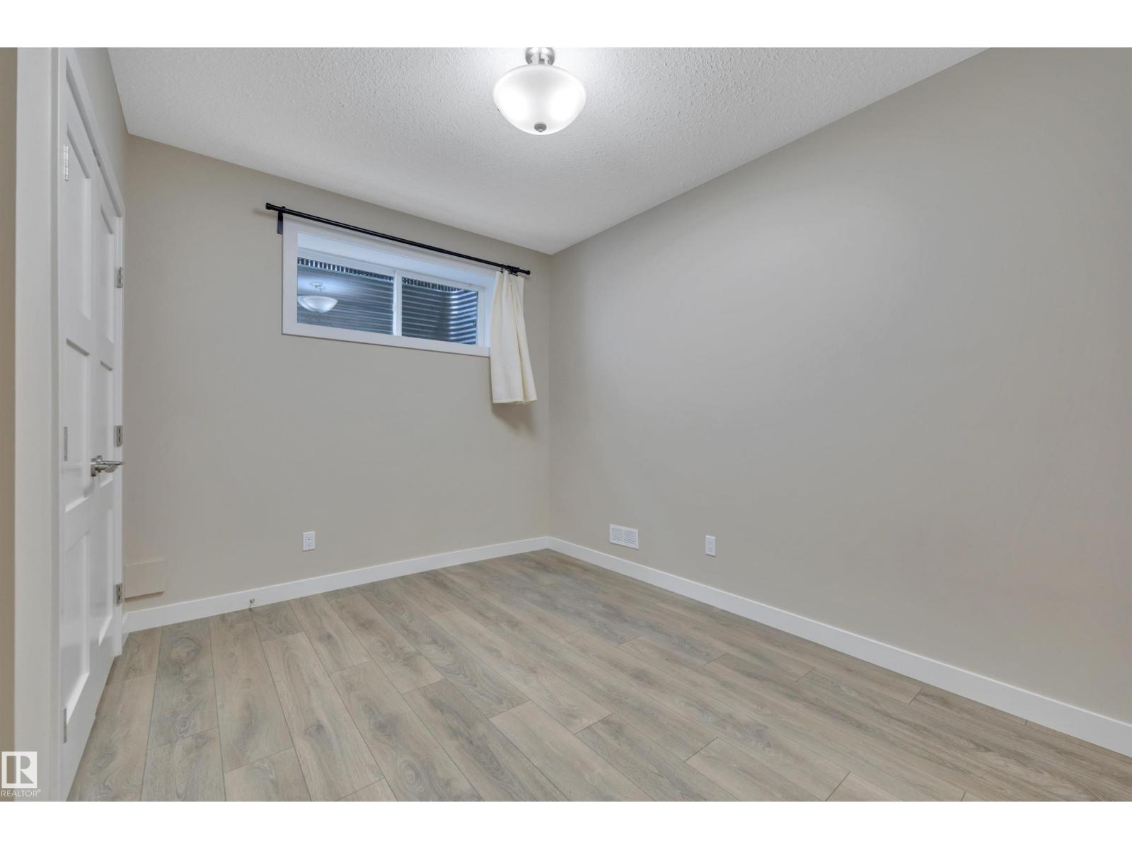 10951 81 AV NW — photo 57