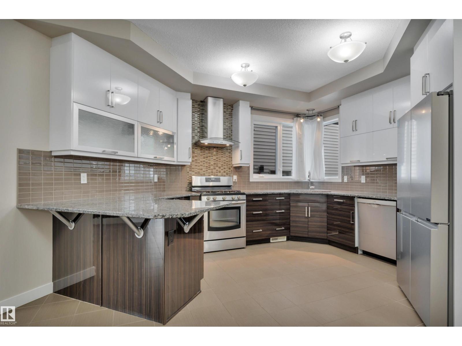 10951 81 AV NW — photo 21
