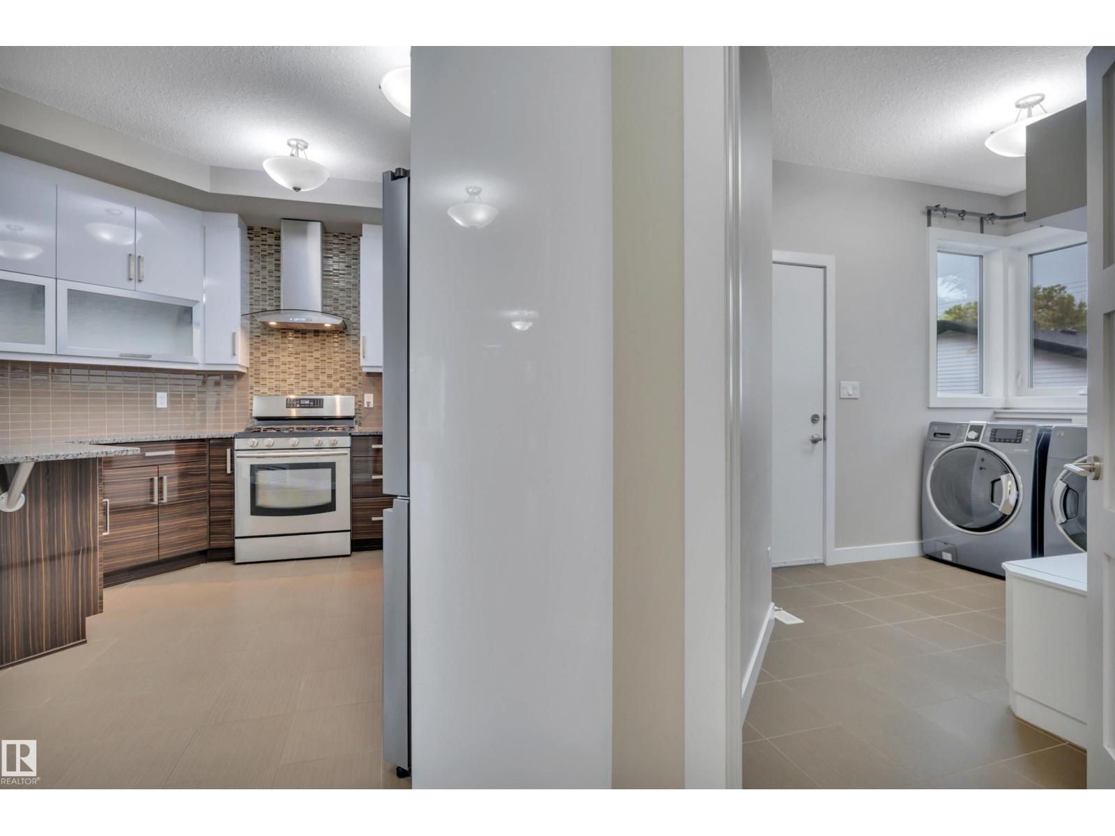 10951 81 AV NW — photo 29