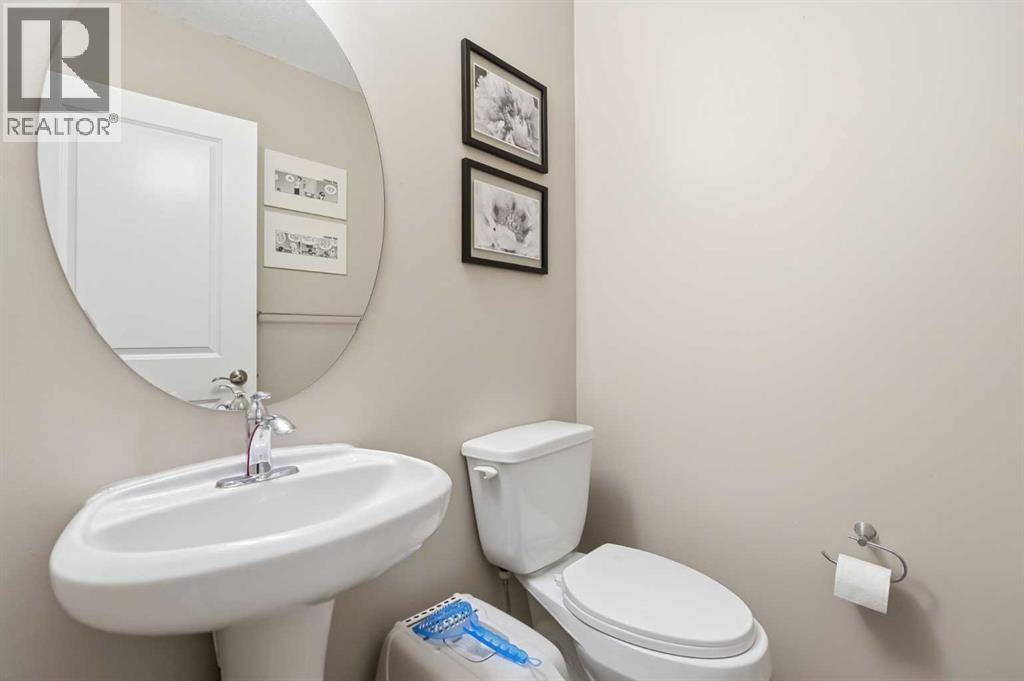 58 Evansridge Crescent NW — photo 11